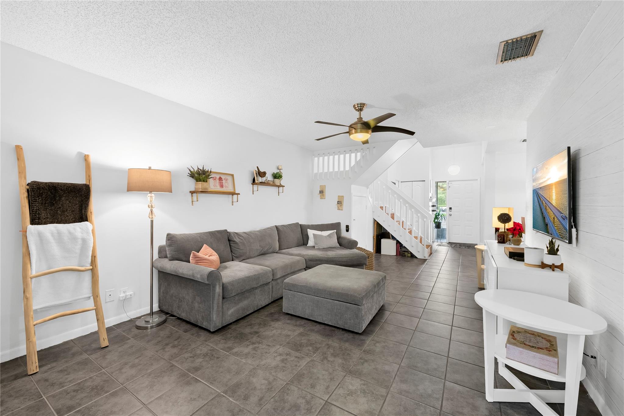 Golden Raintree I-Townshi - Residential