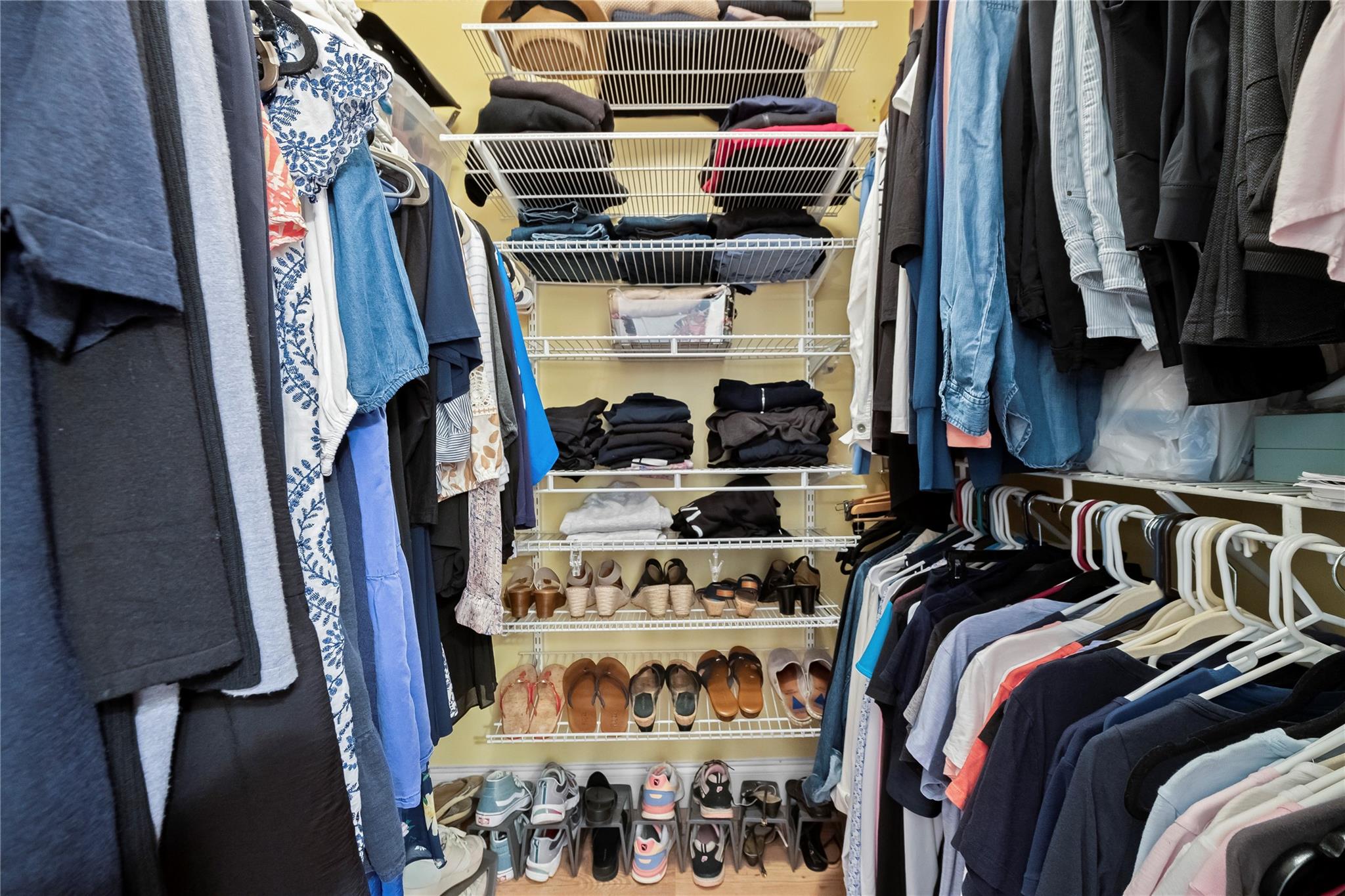 Golden Raintree I-Townshi - Residential