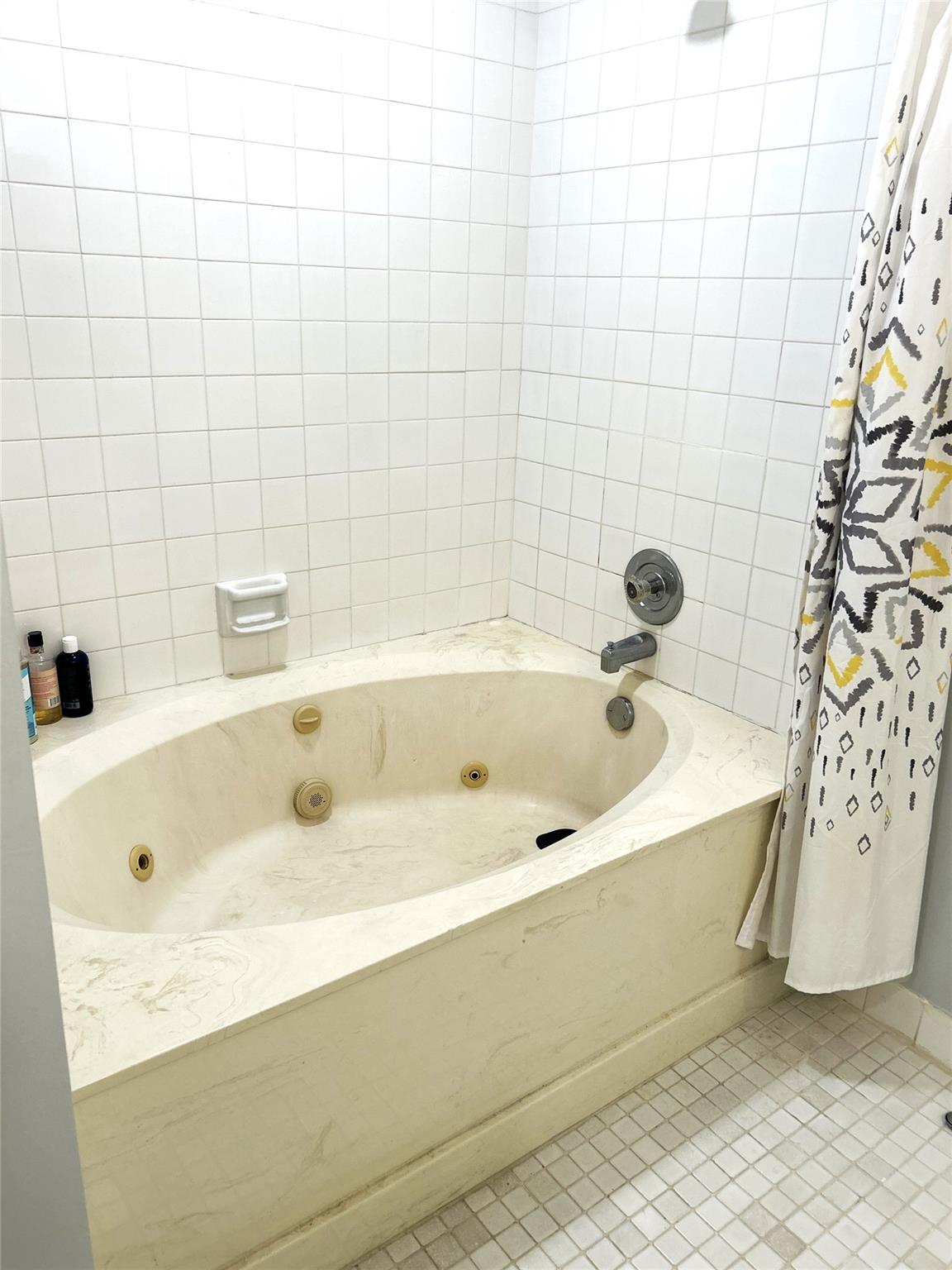 BONAIRE AT WOODMONT - Residential