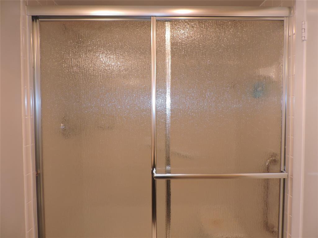 MEADOWBROOK LAKES VIEW - Residential