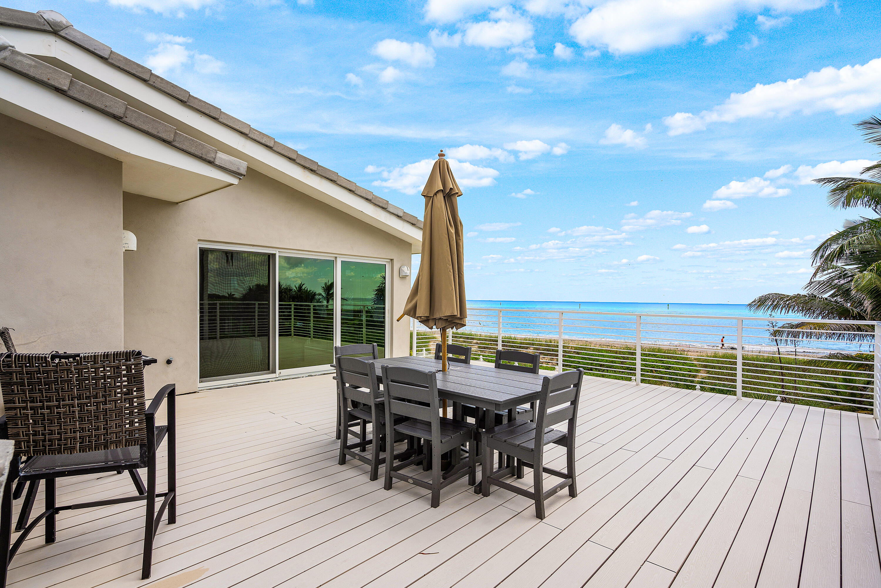 HILLSBORO SHORES - Residential