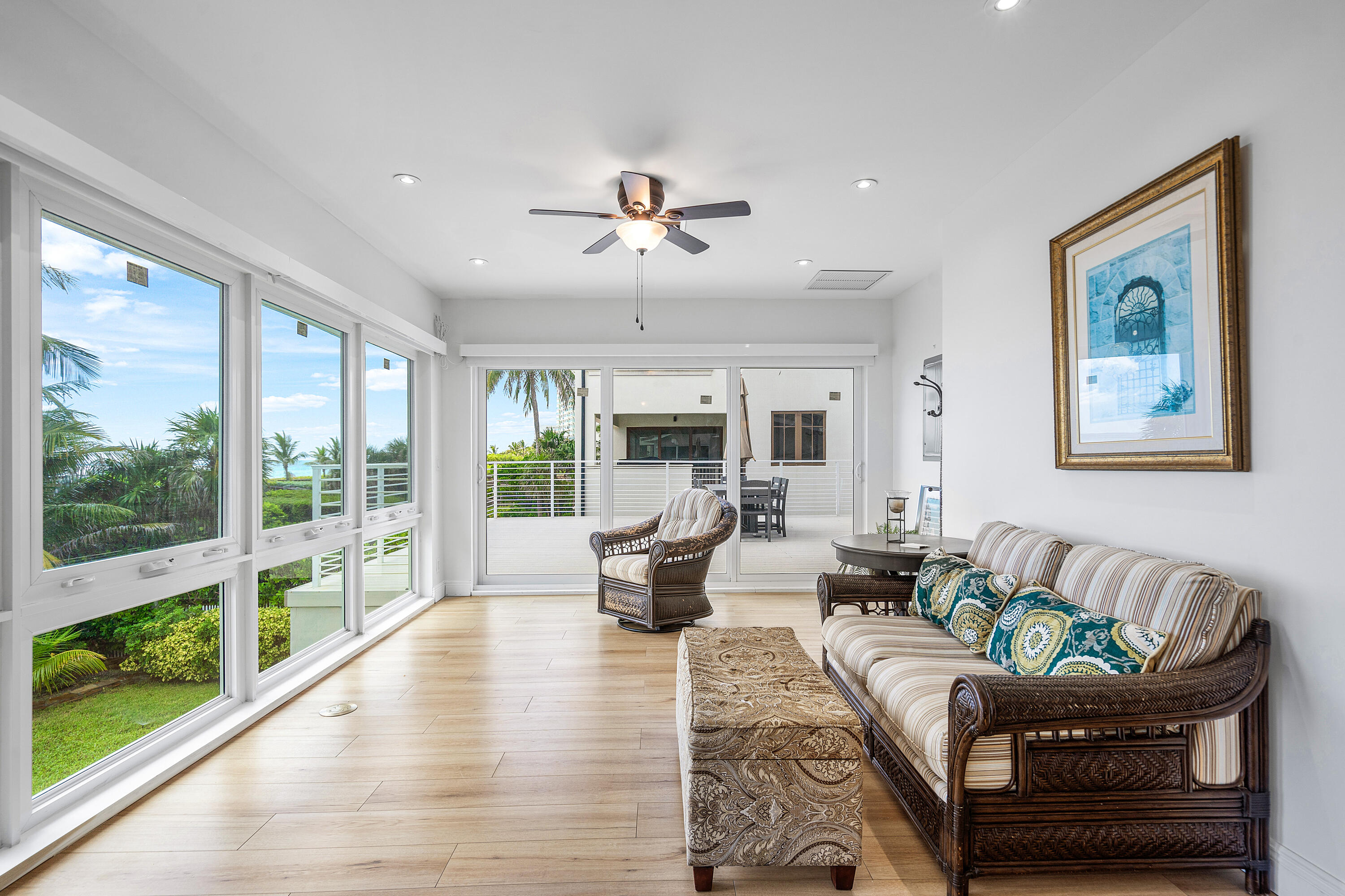 HILLSBORO SHORES - Residential