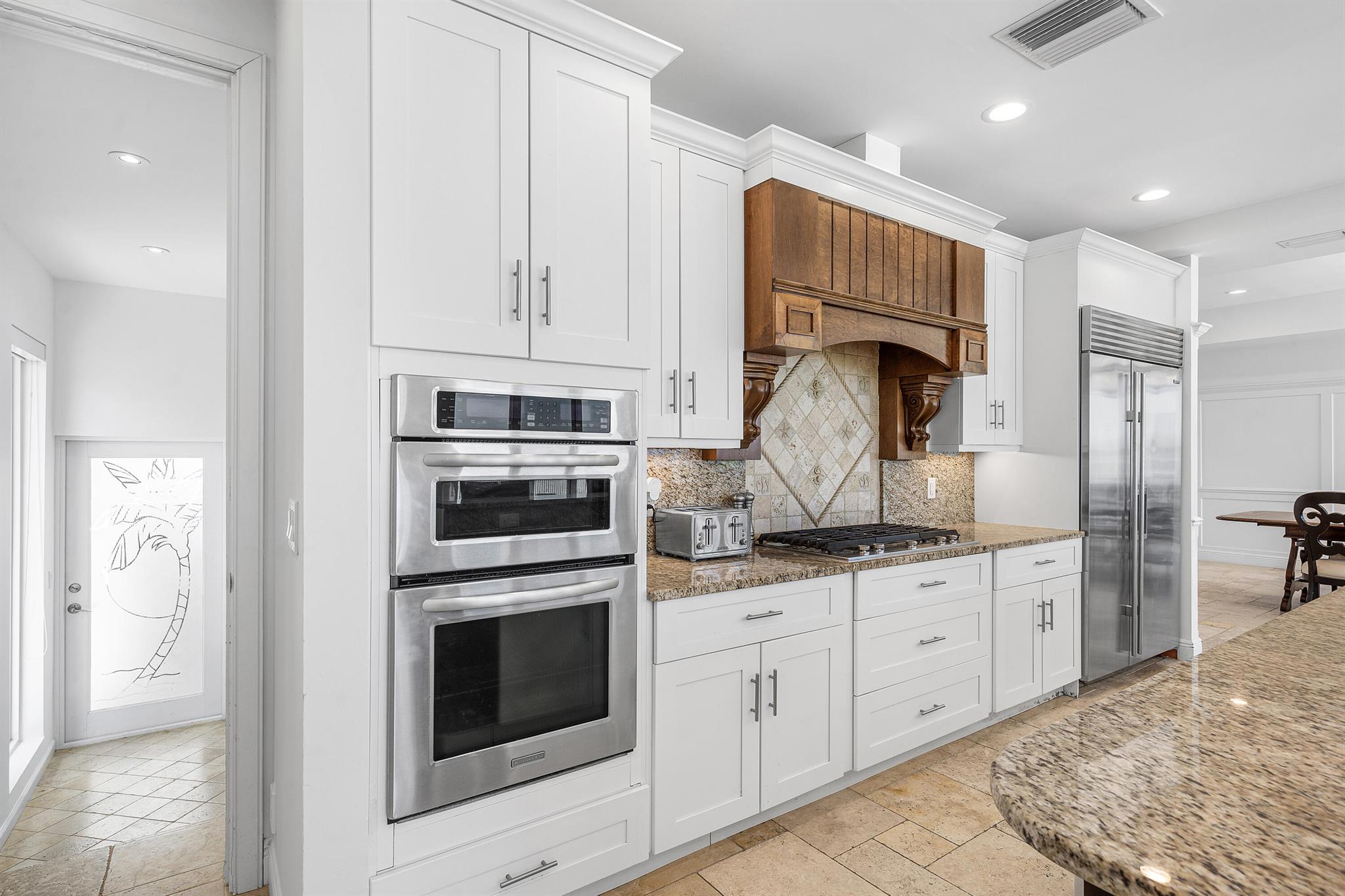 HILLSBORO SHORES - Residential