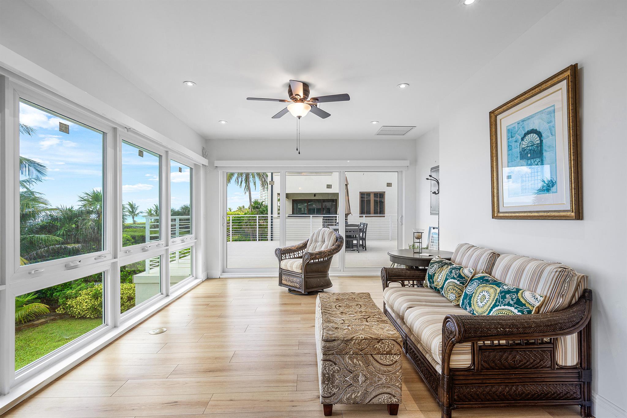 HILLSBORO SHORES - Residential