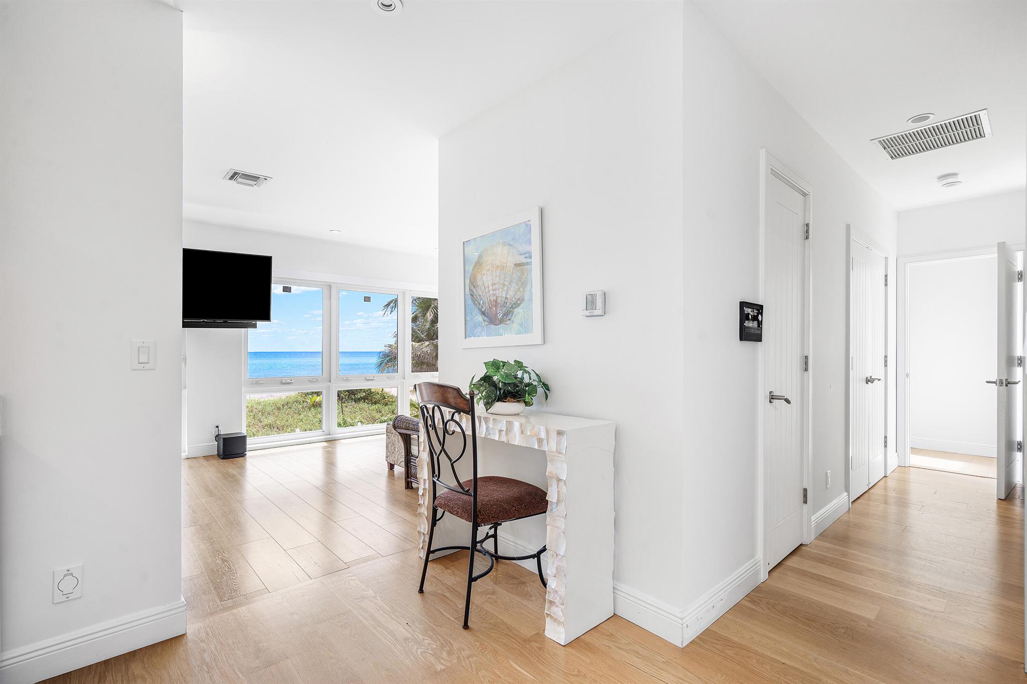 HILLSBORO SHORES - Residential