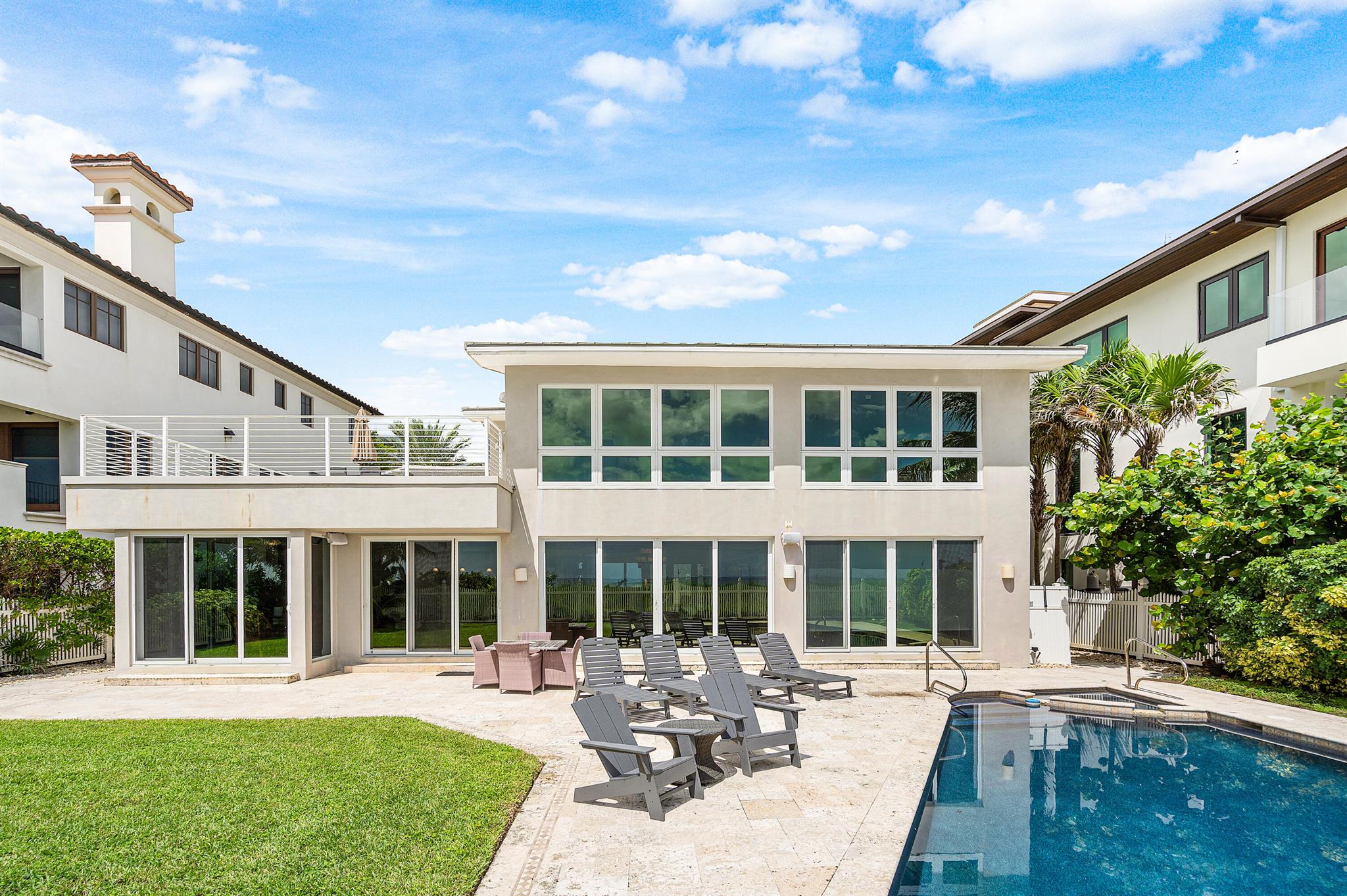 HILLSBORO SHORES - Residential