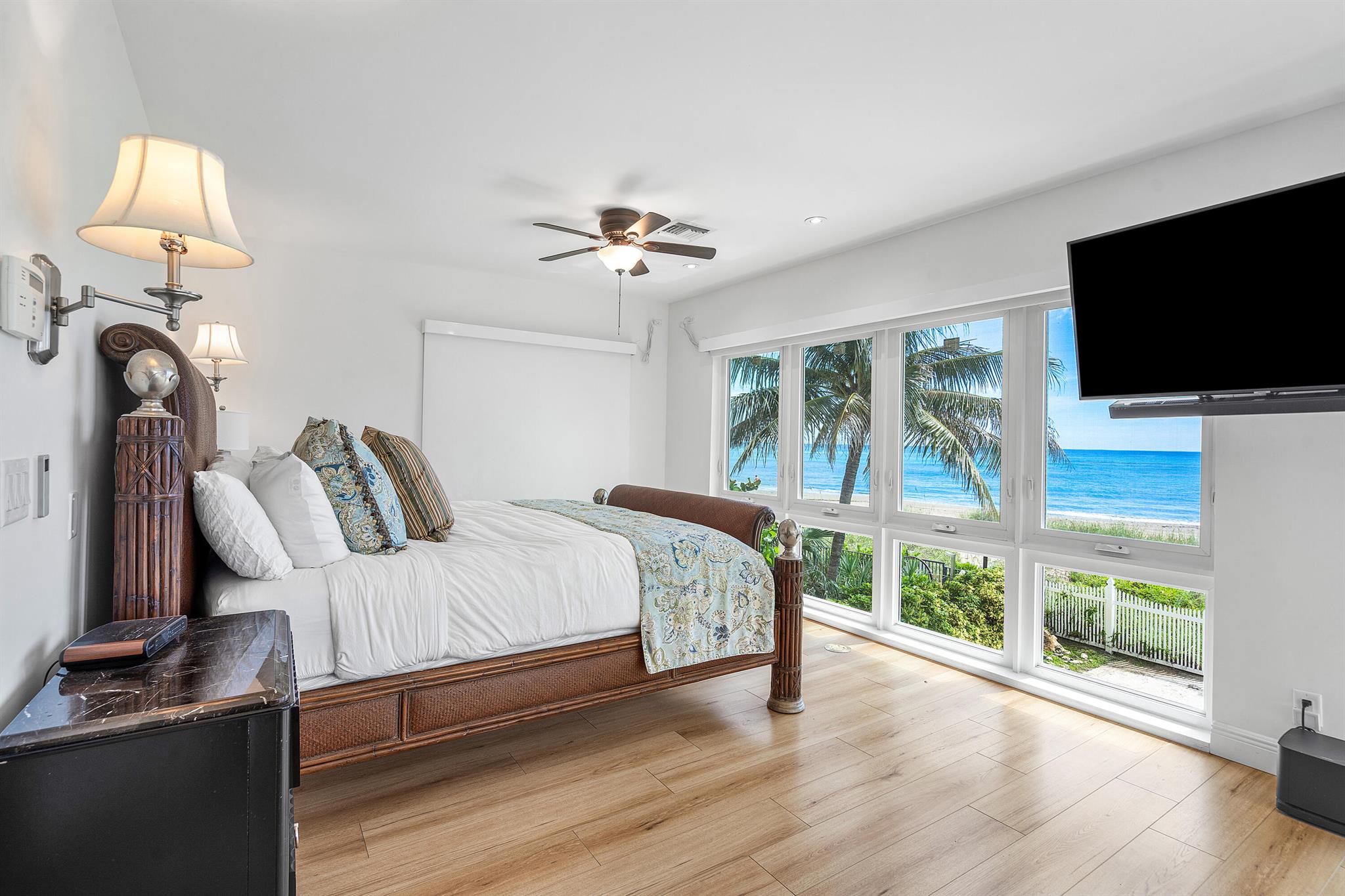 HILLSBORO SHORES - Residential