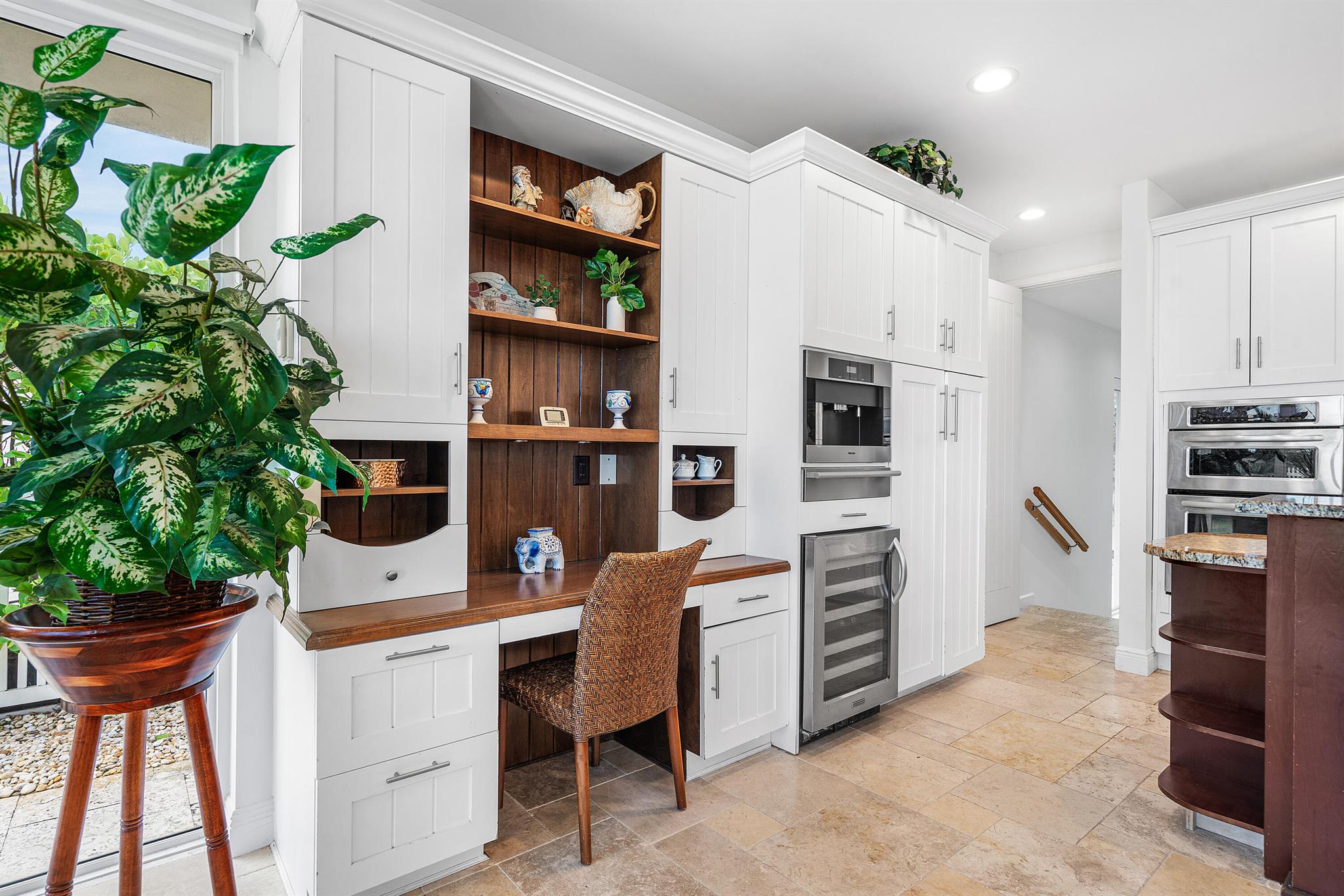 HILLSBORO SHORES - Residential