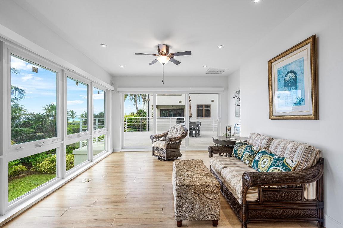 HILLSBORO SHORES - Residential