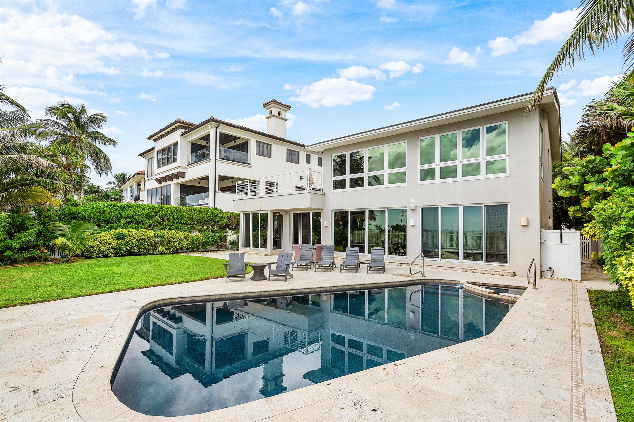 HILLSBORO SHORES - Residential