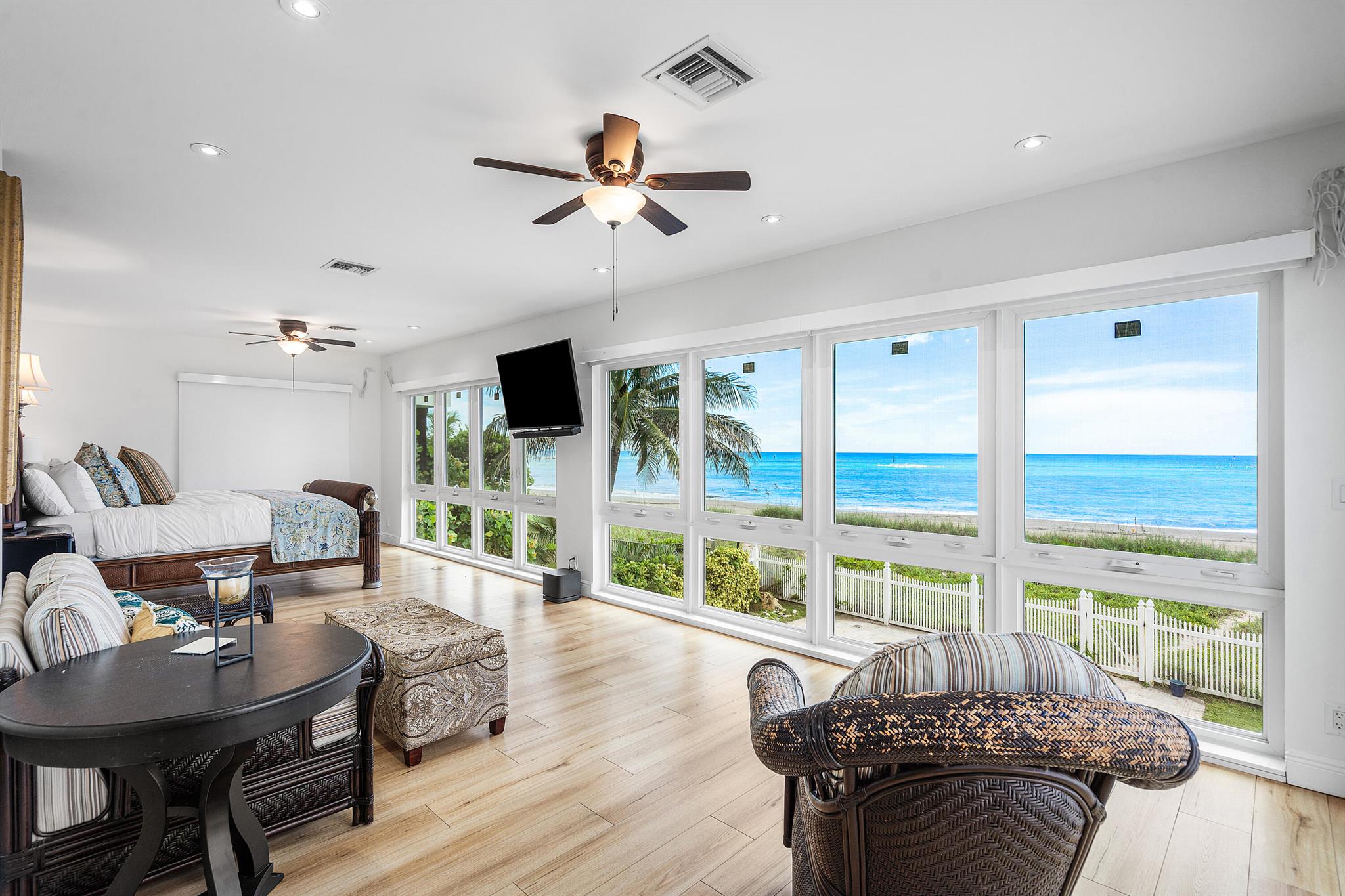 HILLSBORO SHORES - Residential