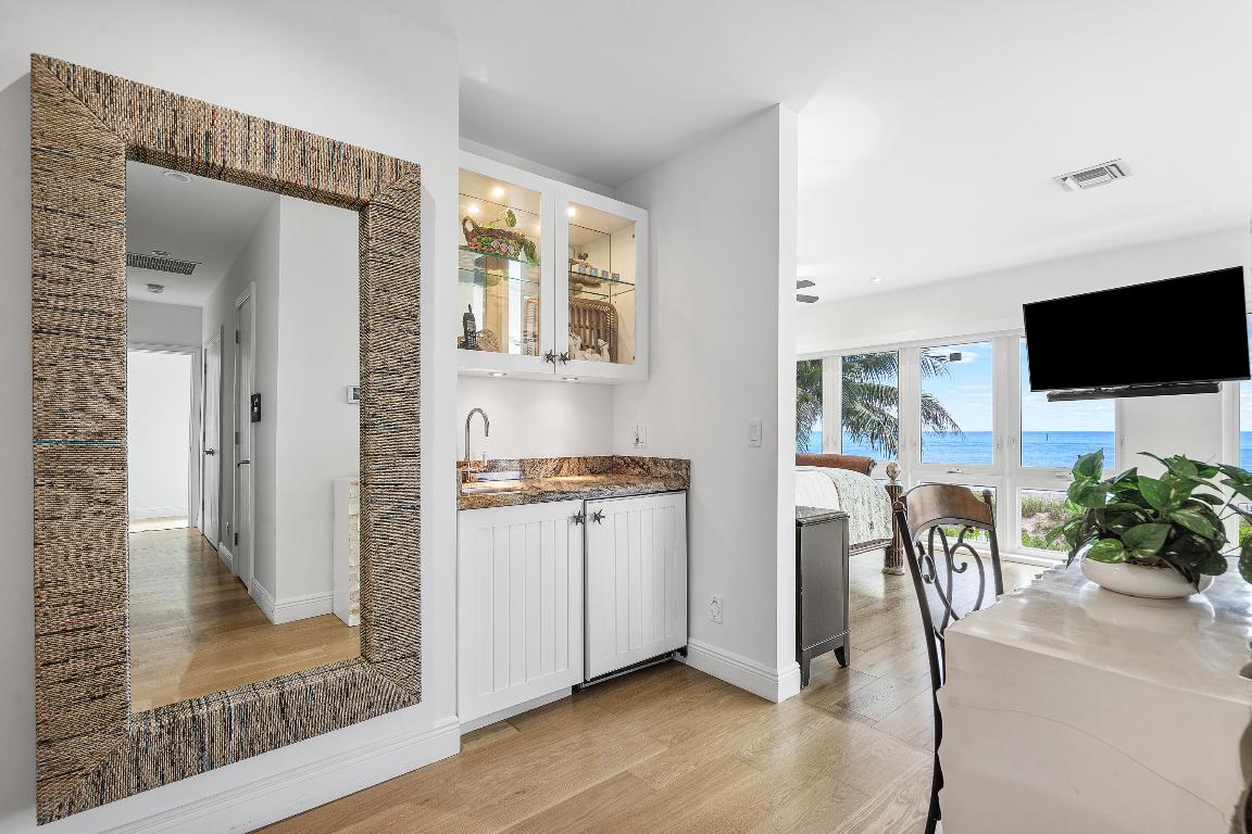 HILLSBORO SHORES - Residential