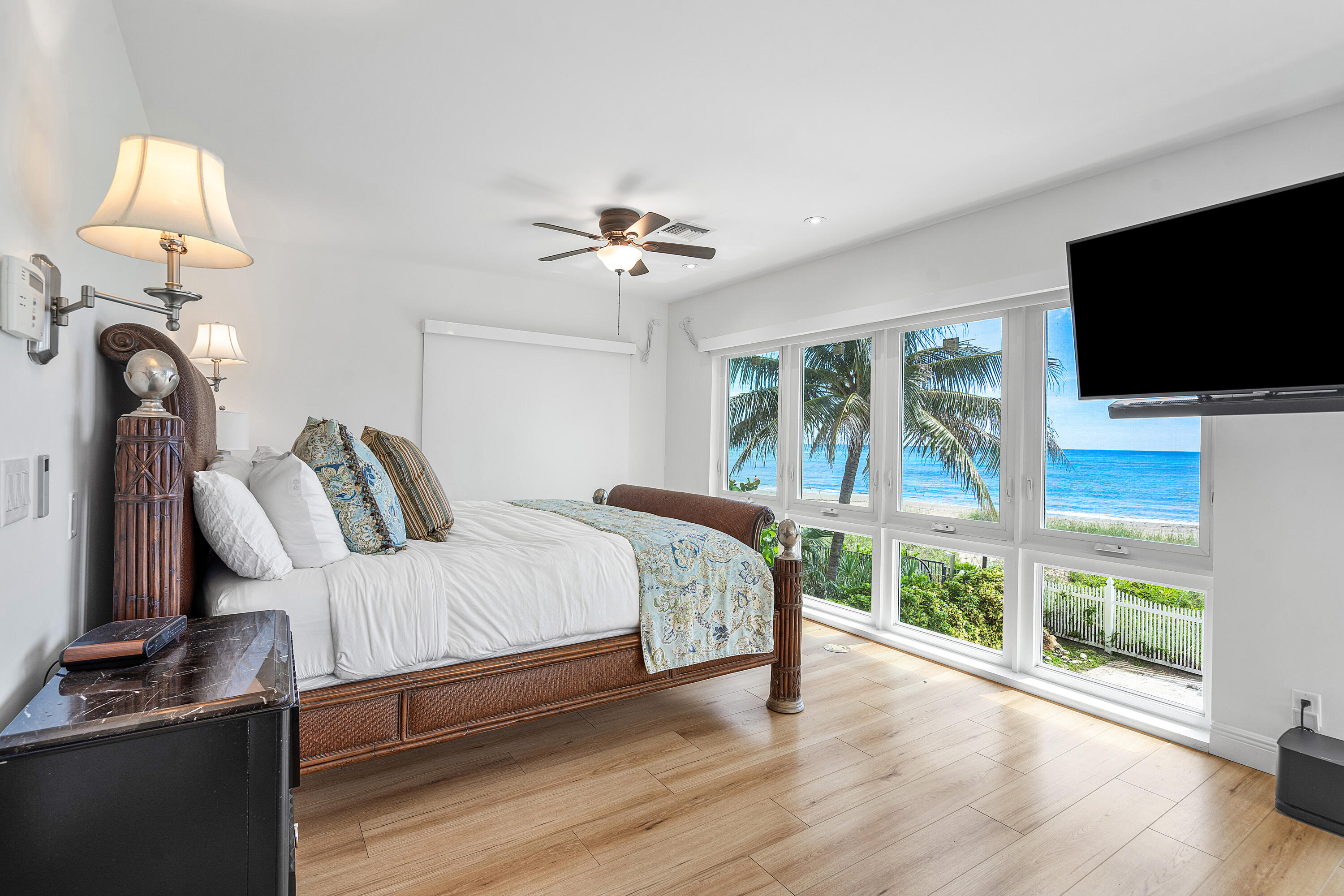 HILLSBORO SHORES - Residential