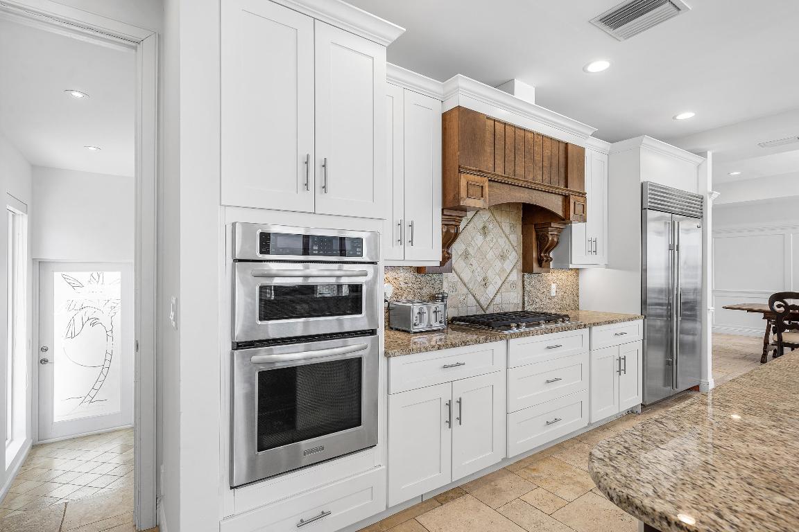 HILLSBORO SHORES - Residential