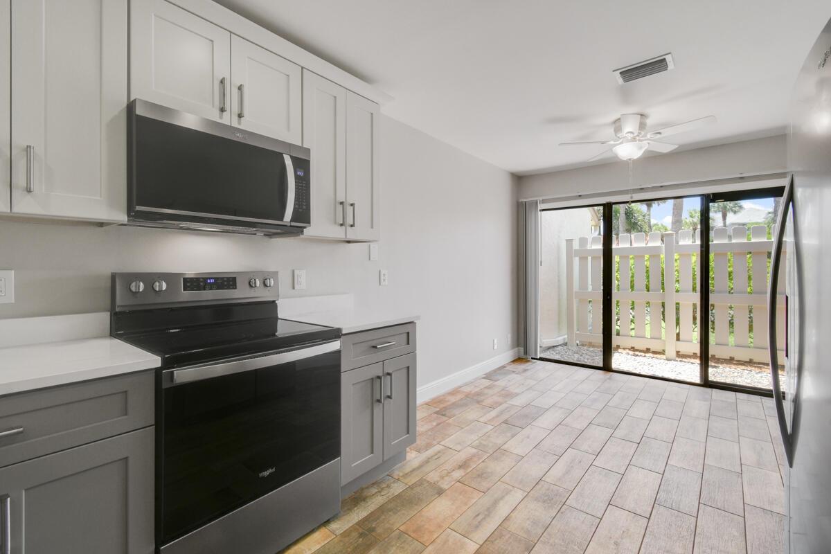 130 Palm Avenue 6