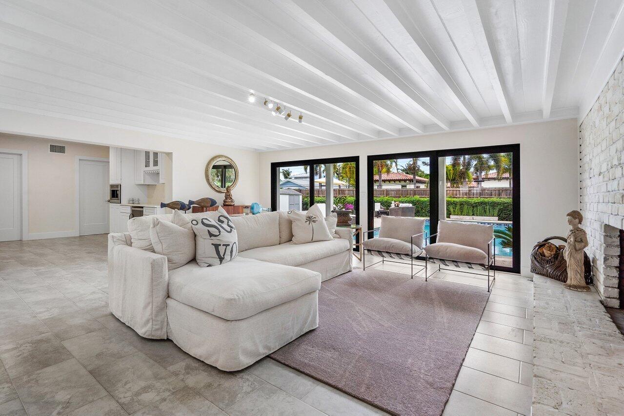 LAKE SHORE ESTATES - Residential