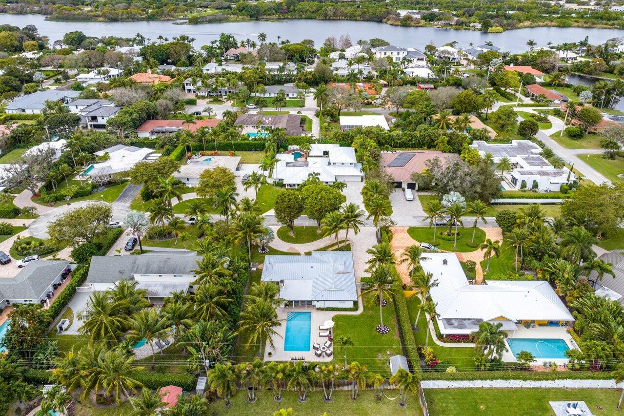 LAKE SHORE ESTATES - Residential