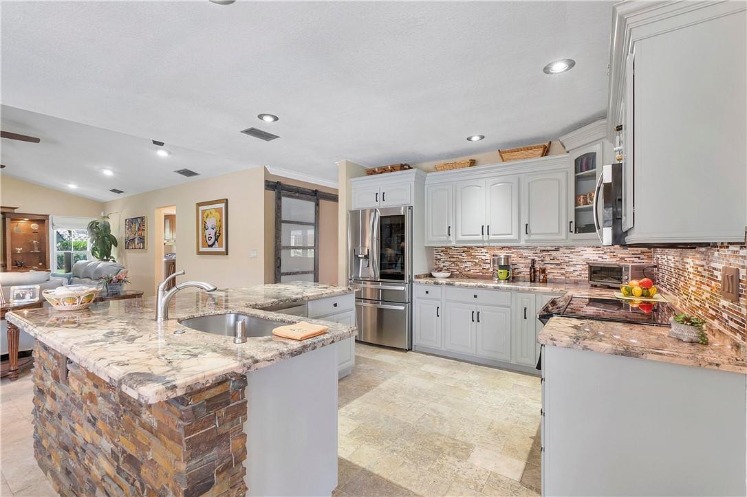THE PINES OF DEER CREEK - Residential