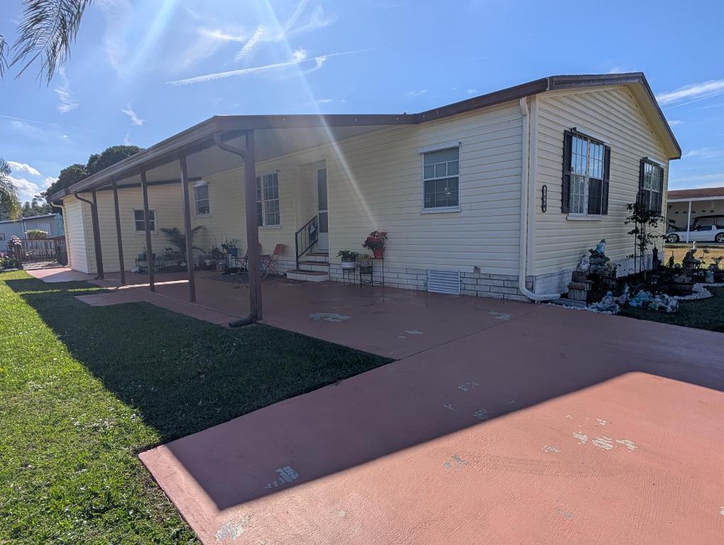 2460 SW Versailles Terrace