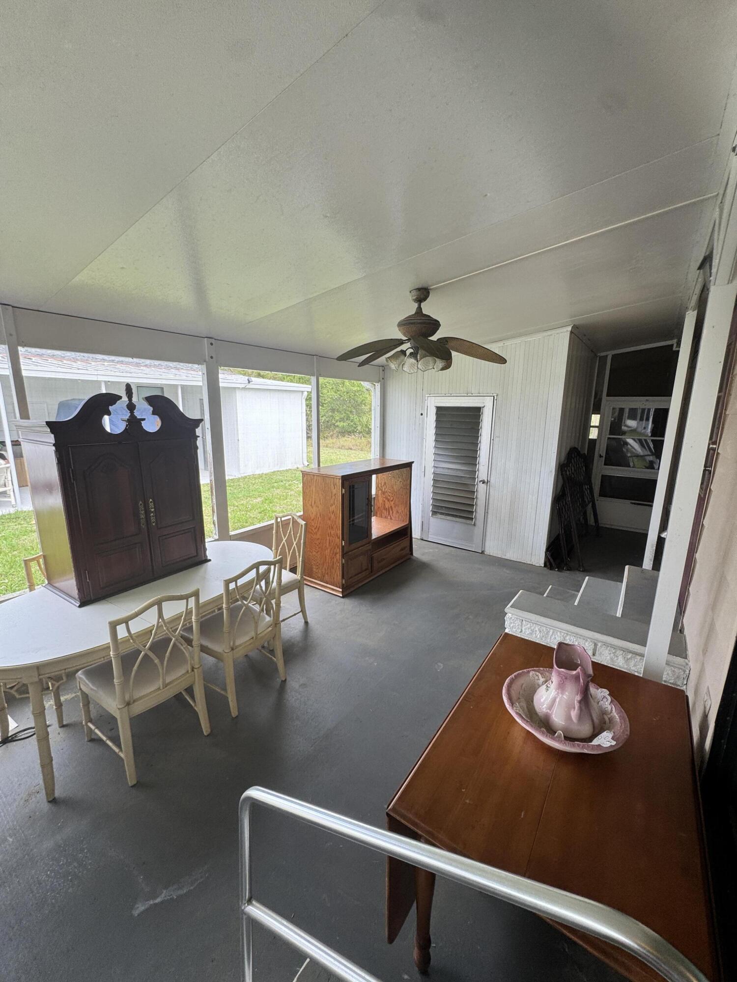 SPANISH LAKES COUNTRY CLUB - Residential