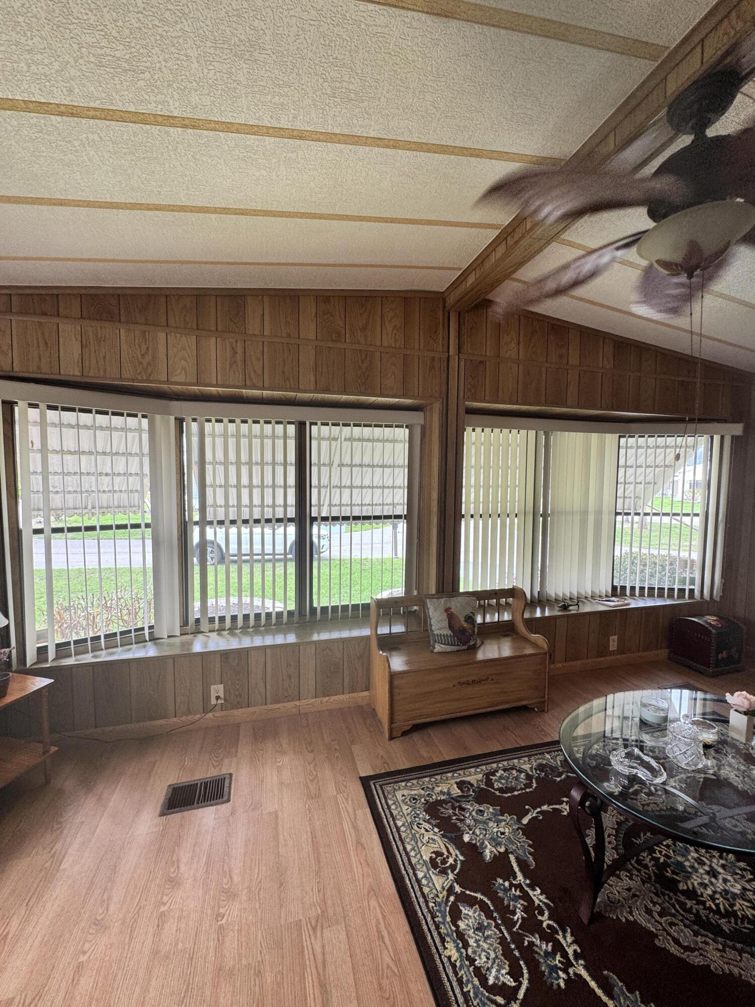 SPANISH LAKES COUNTRY CLUB - Residential