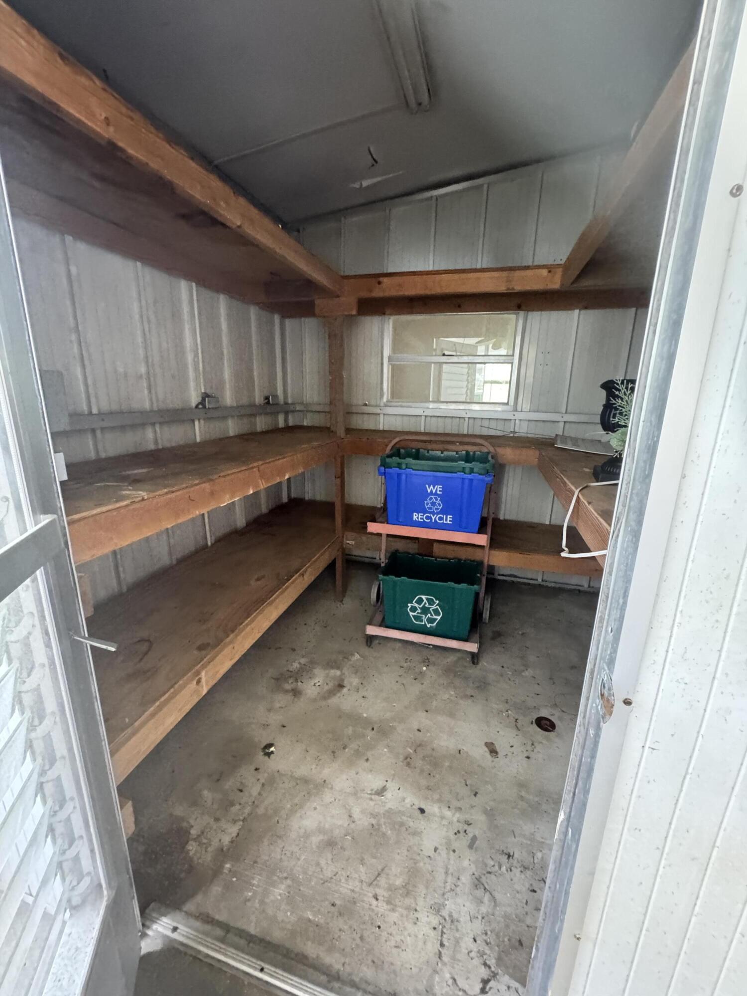 SPANISH LAKES COUNTRY CLUB - Residential