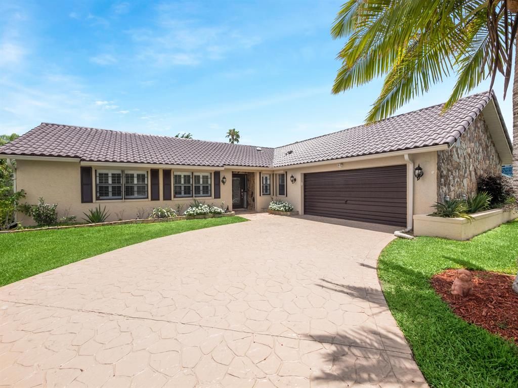 Photo of 1762 SE Dominic Avenue, Port Saint Lucie, FL 34952 (MLS # R10807951)