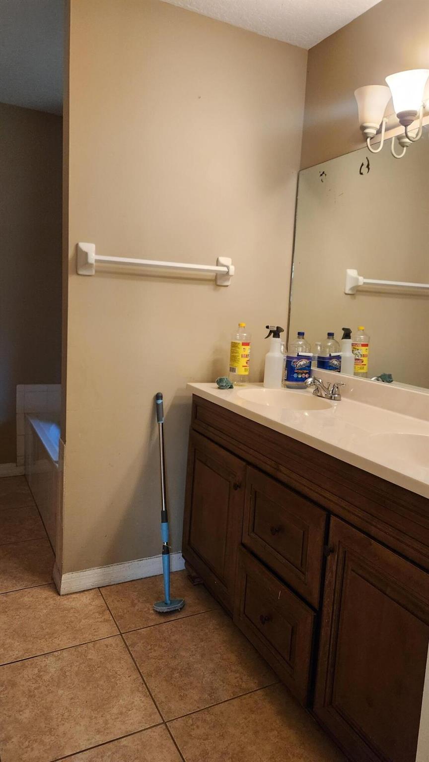 PORT ST LUCIE-SECTION 04 - Residential