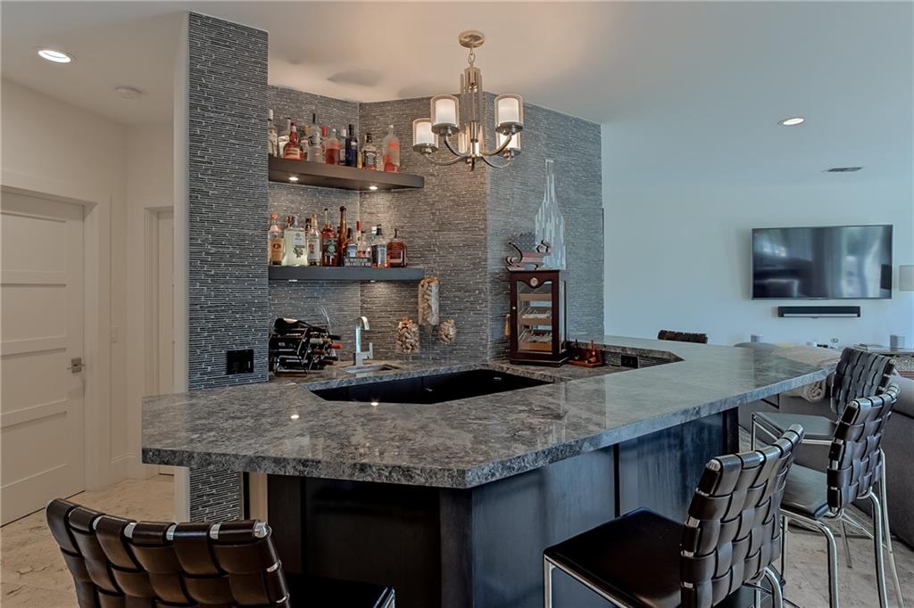 VENICE RESUB - Residential