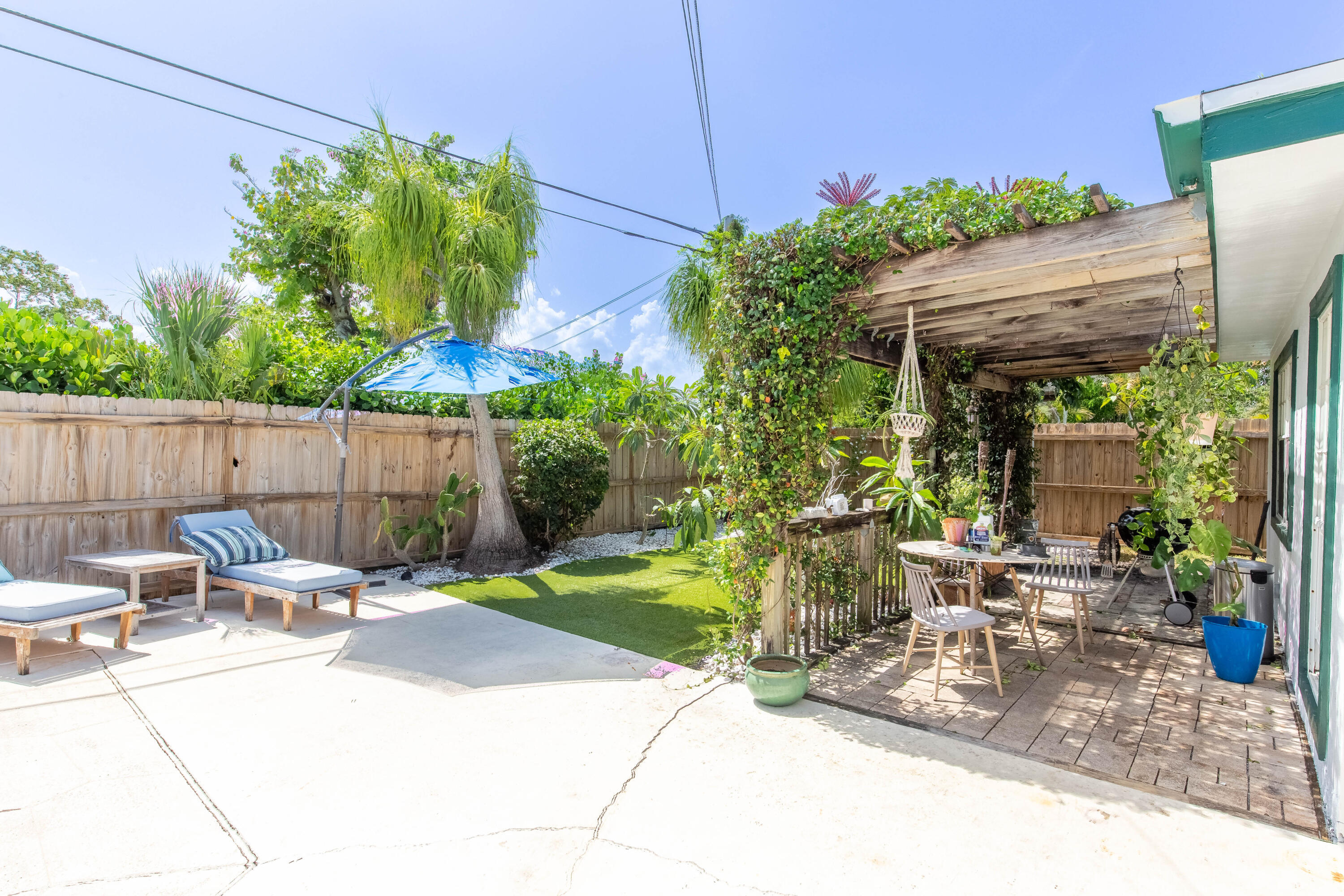 PALM BEACH CABANA COLONY EAST - Residential