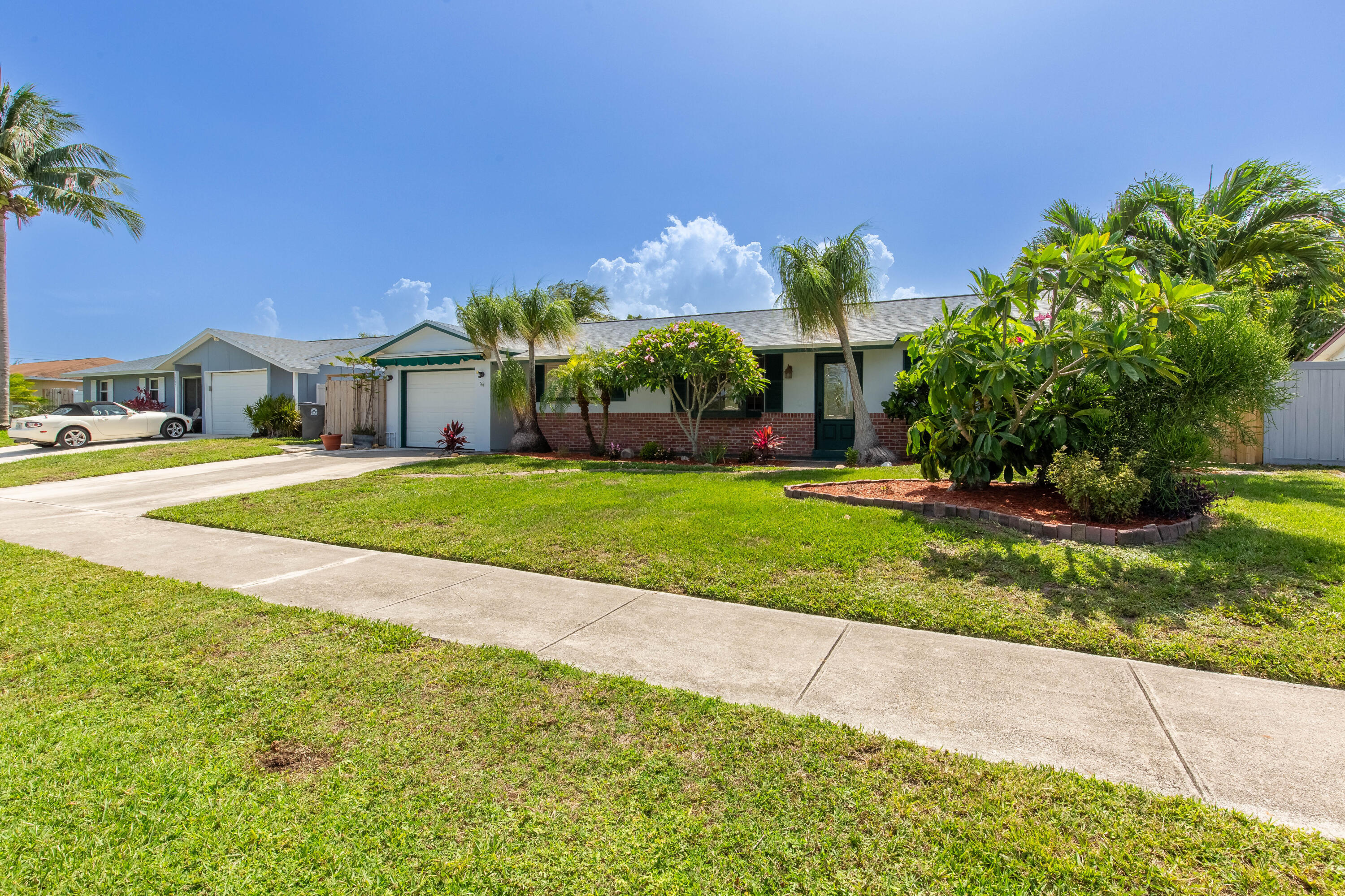 PALM BEACH CABANA COLONY EAST - Residential