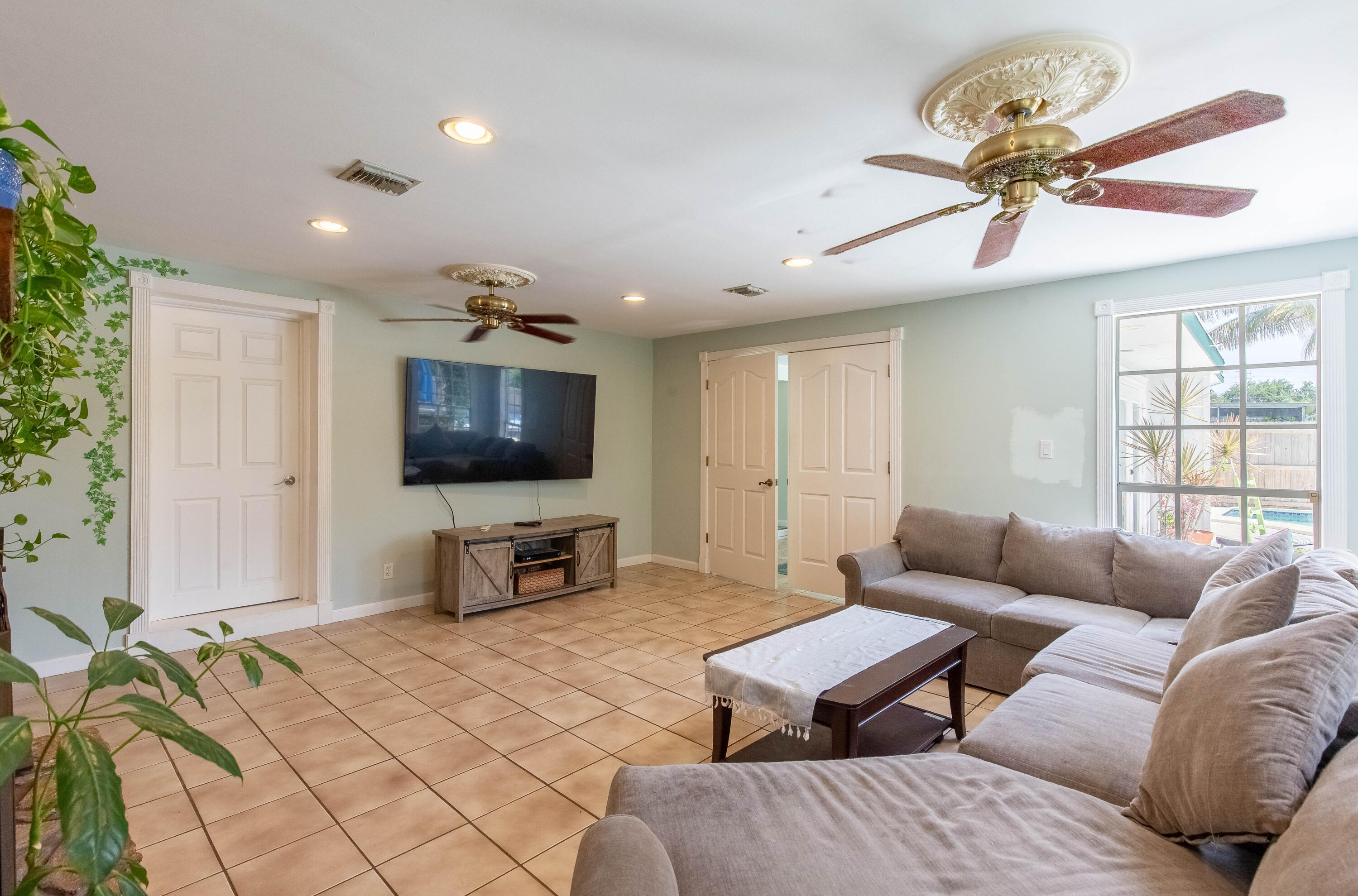 PALM BEACH CABANA COLONY EAST - Residential