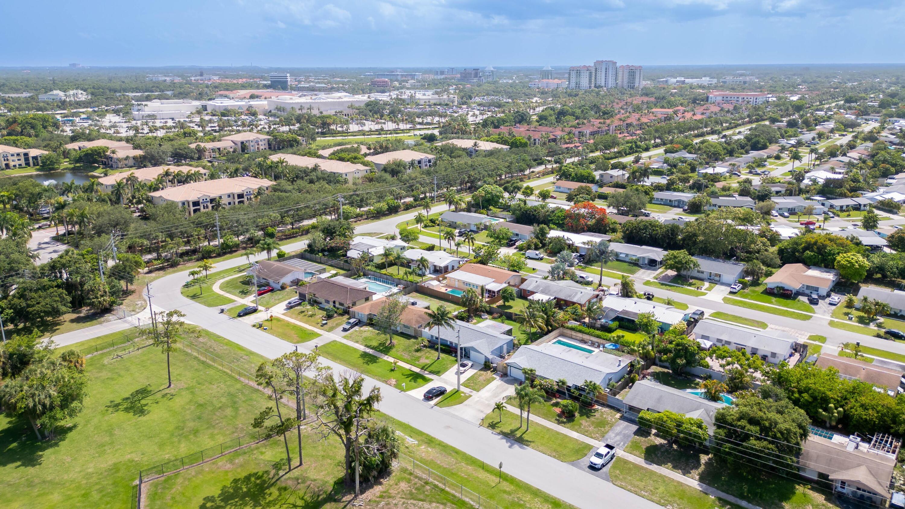 PALM BEACH CABANA COLONY EAST - Residential