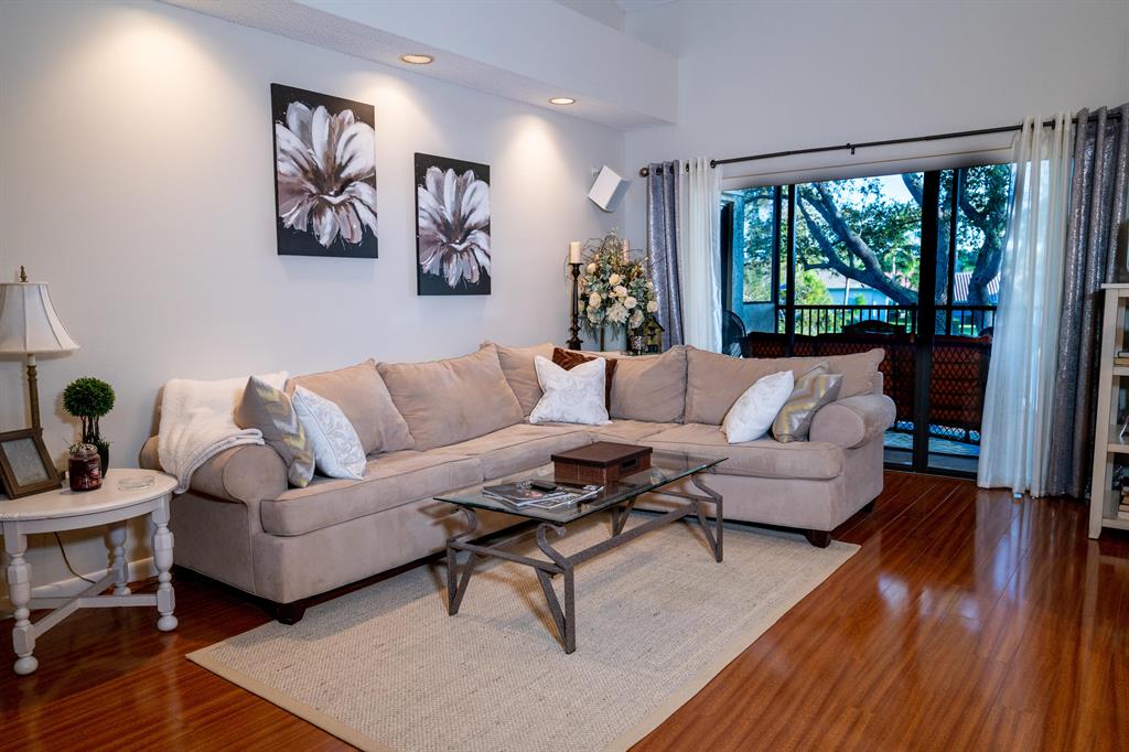 QUAIL RUN CONDO ONE - Residential