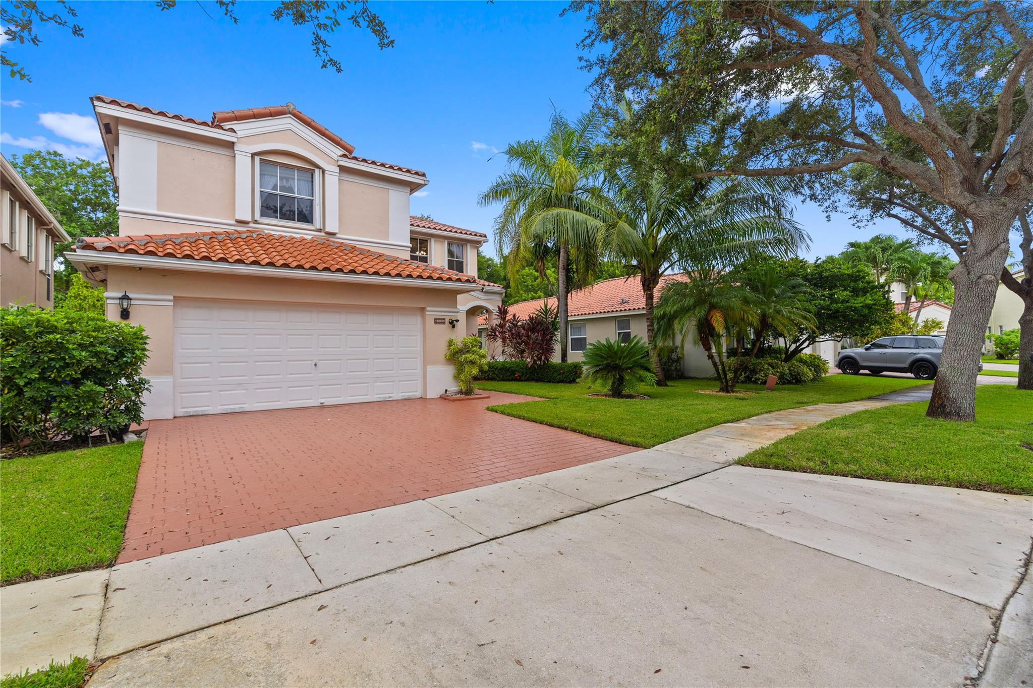 Nautica 164-36 B - Residential