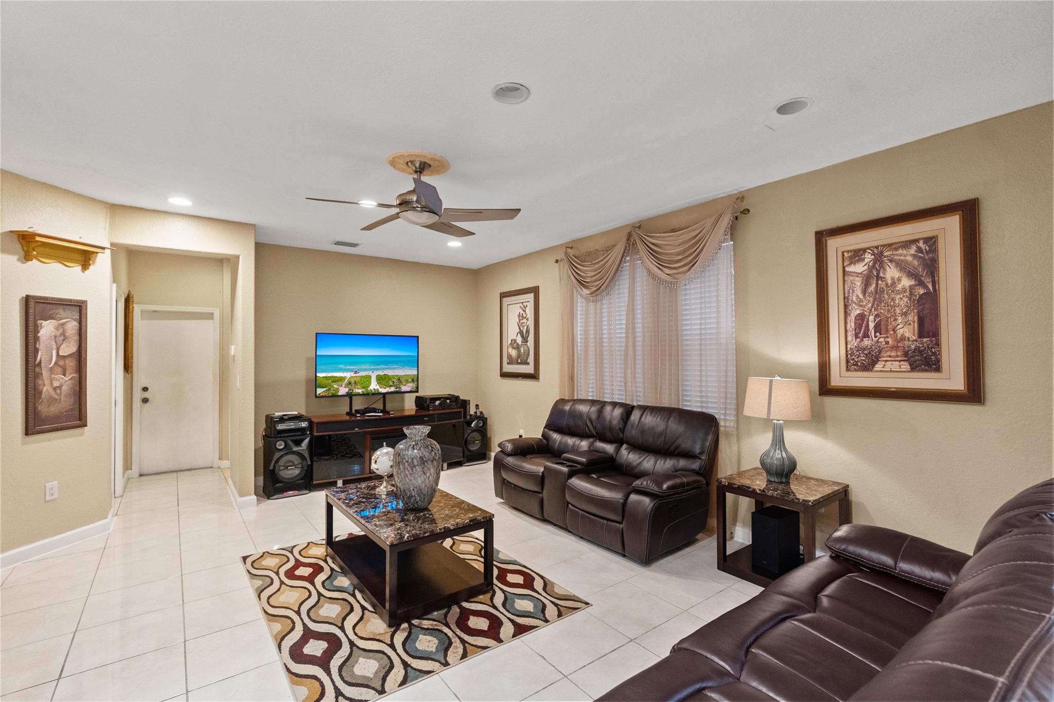 Nautica 164-36 B - Residential