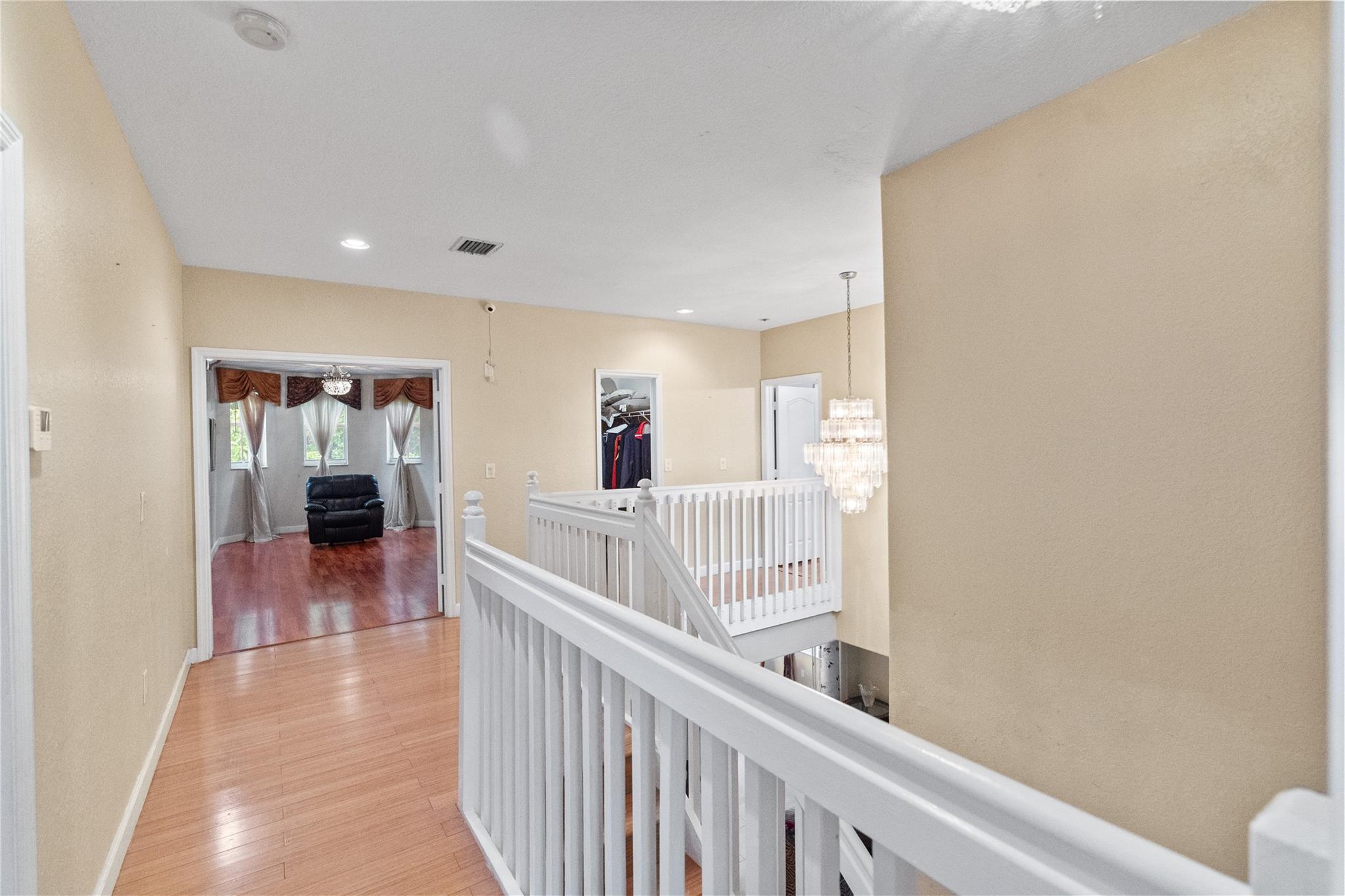 Nautica 164-36 B - Residential