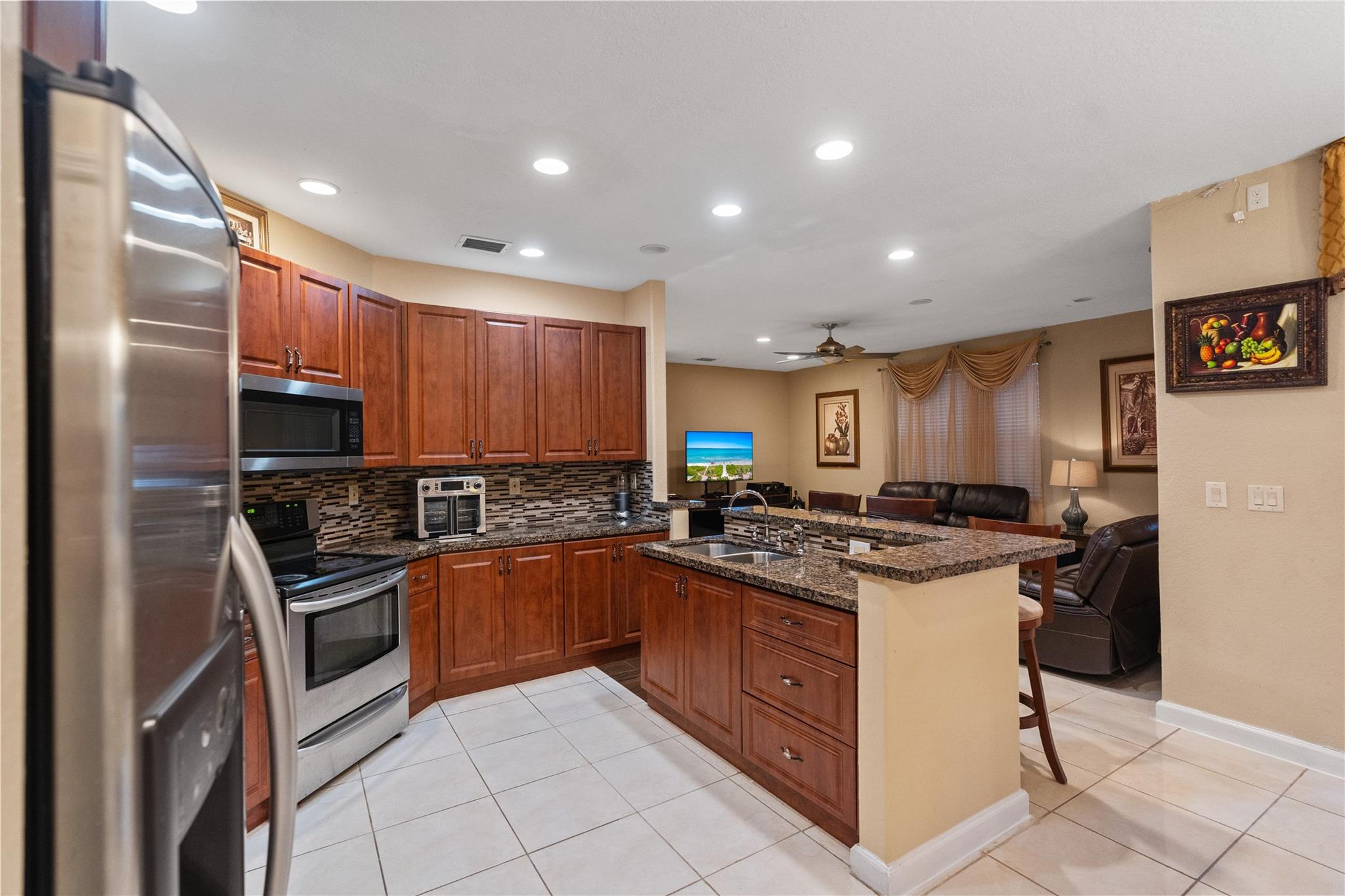 Nautica 164-36 B - Residential