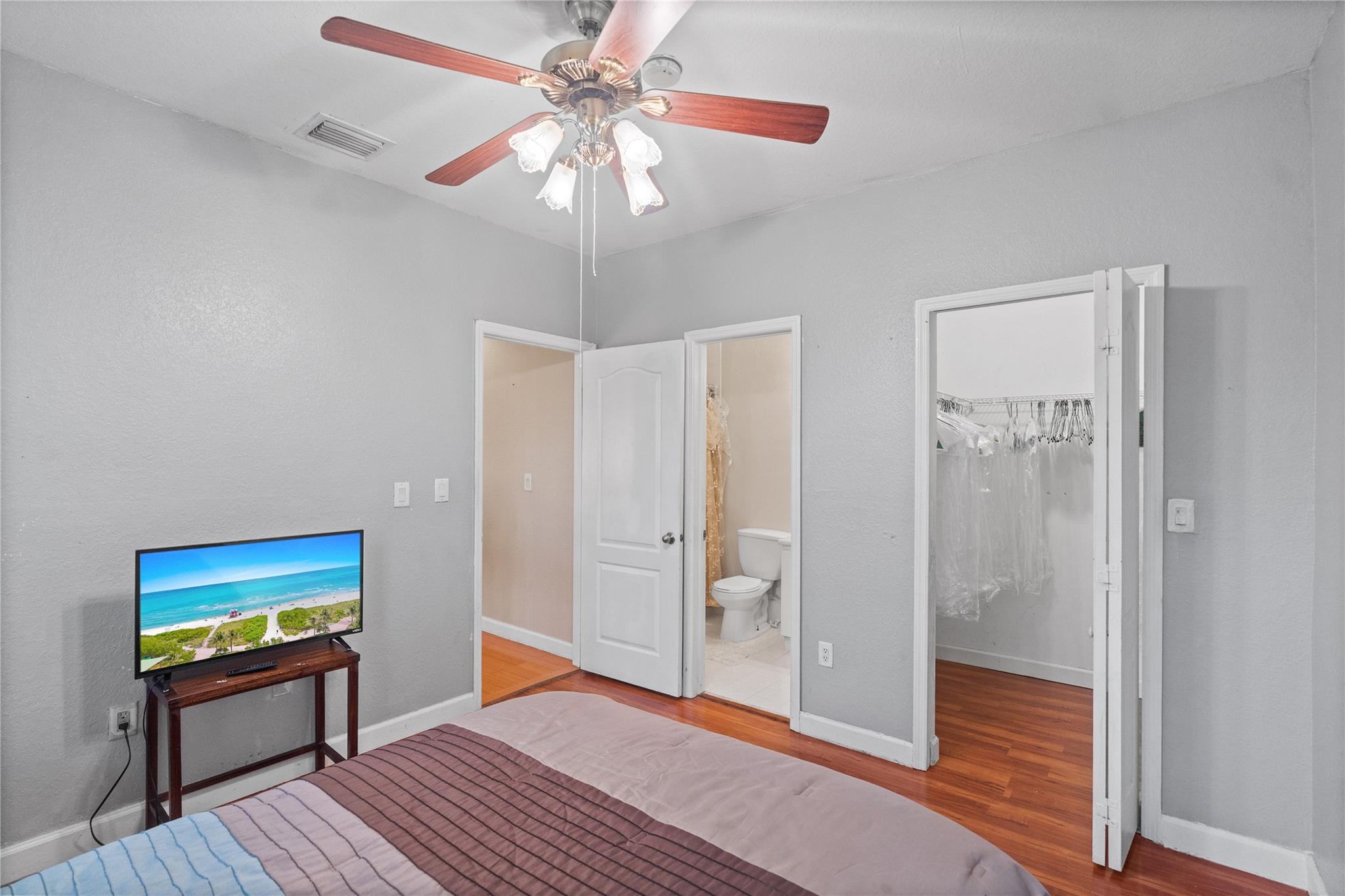 Nautica 164-36 B - Residential