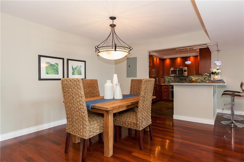 Venetian Condominium - Residential