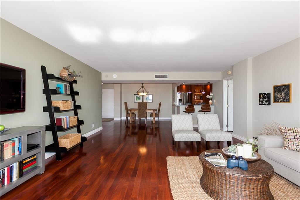 Venetian Condominium - Residential