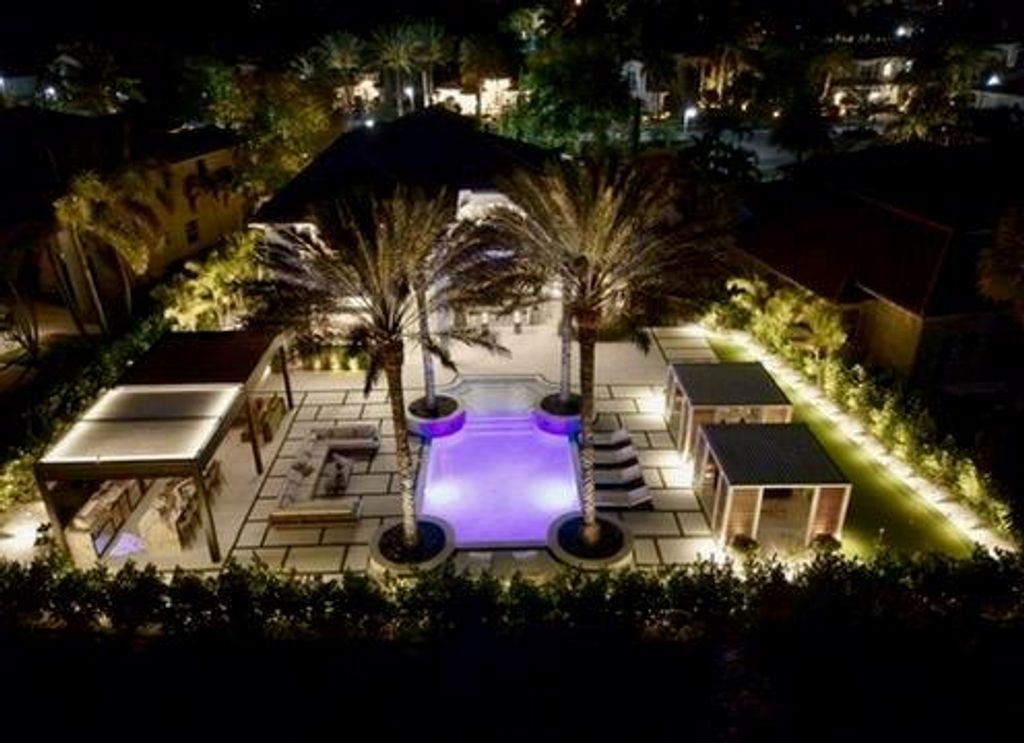 Photo of 134 Rosalia Court, Jupiter, FL 33478 (MLS # R11145624)