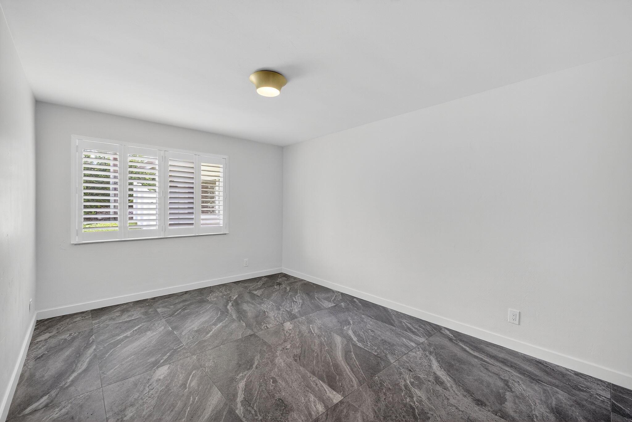 SILVER SHORES SEC OF LAUD - Residential Lease