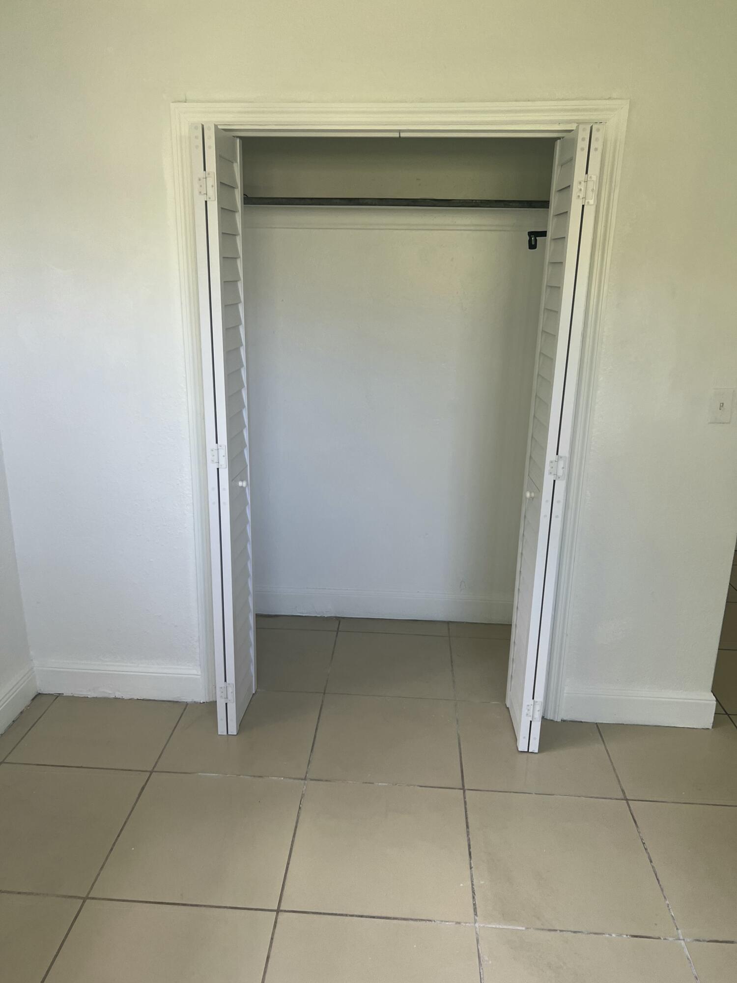 7TH AVE HIGHLANDS - Residential Lease