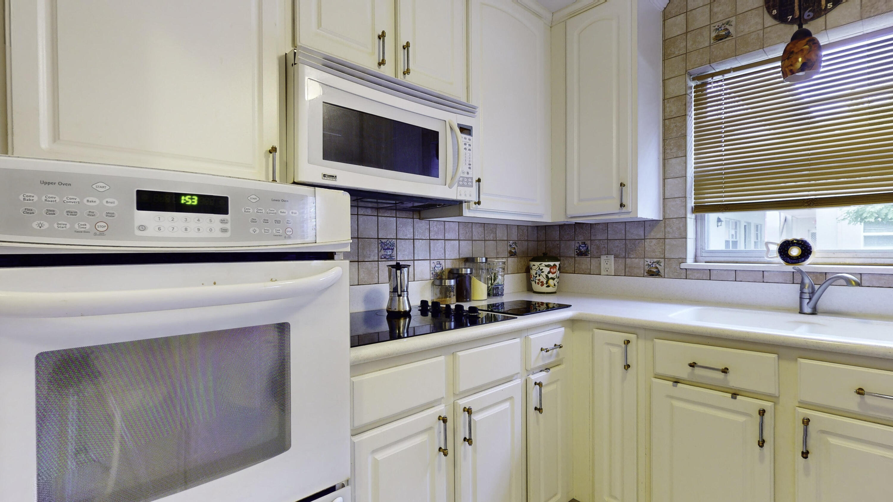 VISTA ST LUCIE BUILDINGS 9 THRU 20 - Residential