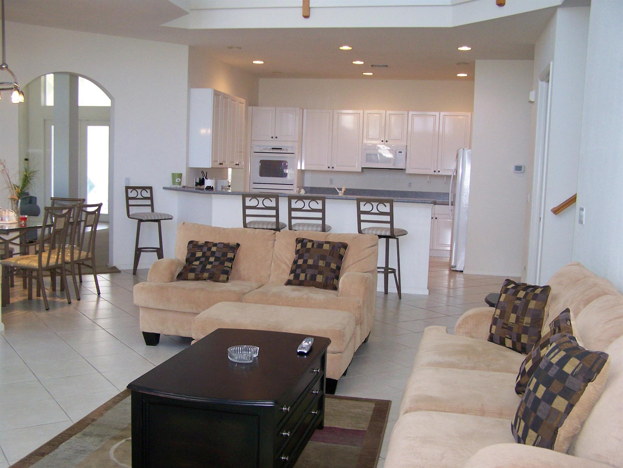 ISLES AT WELLINGTON 3 - Residential Lease
