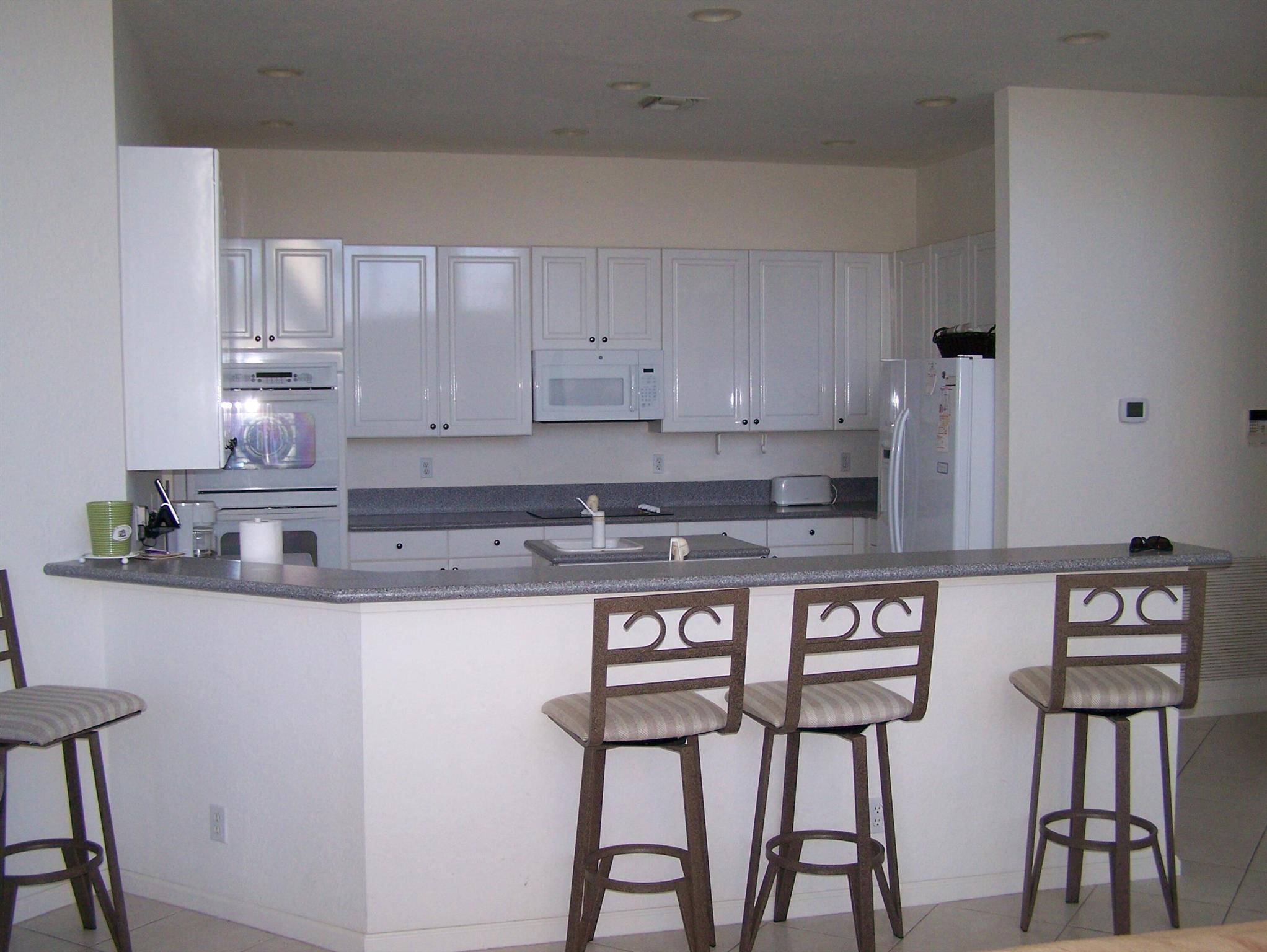 ISLES AT WELLINGTON 3 - Residential Lease