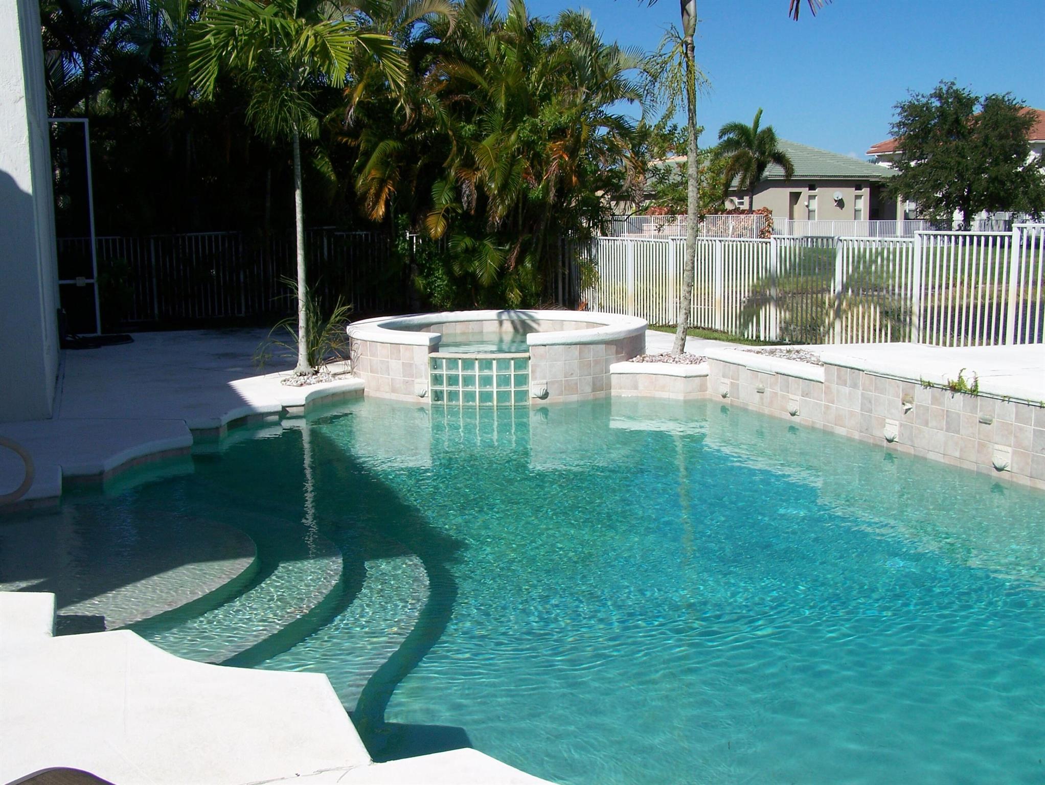 ISLES AT WELLINGTON 3 - Residential Lease