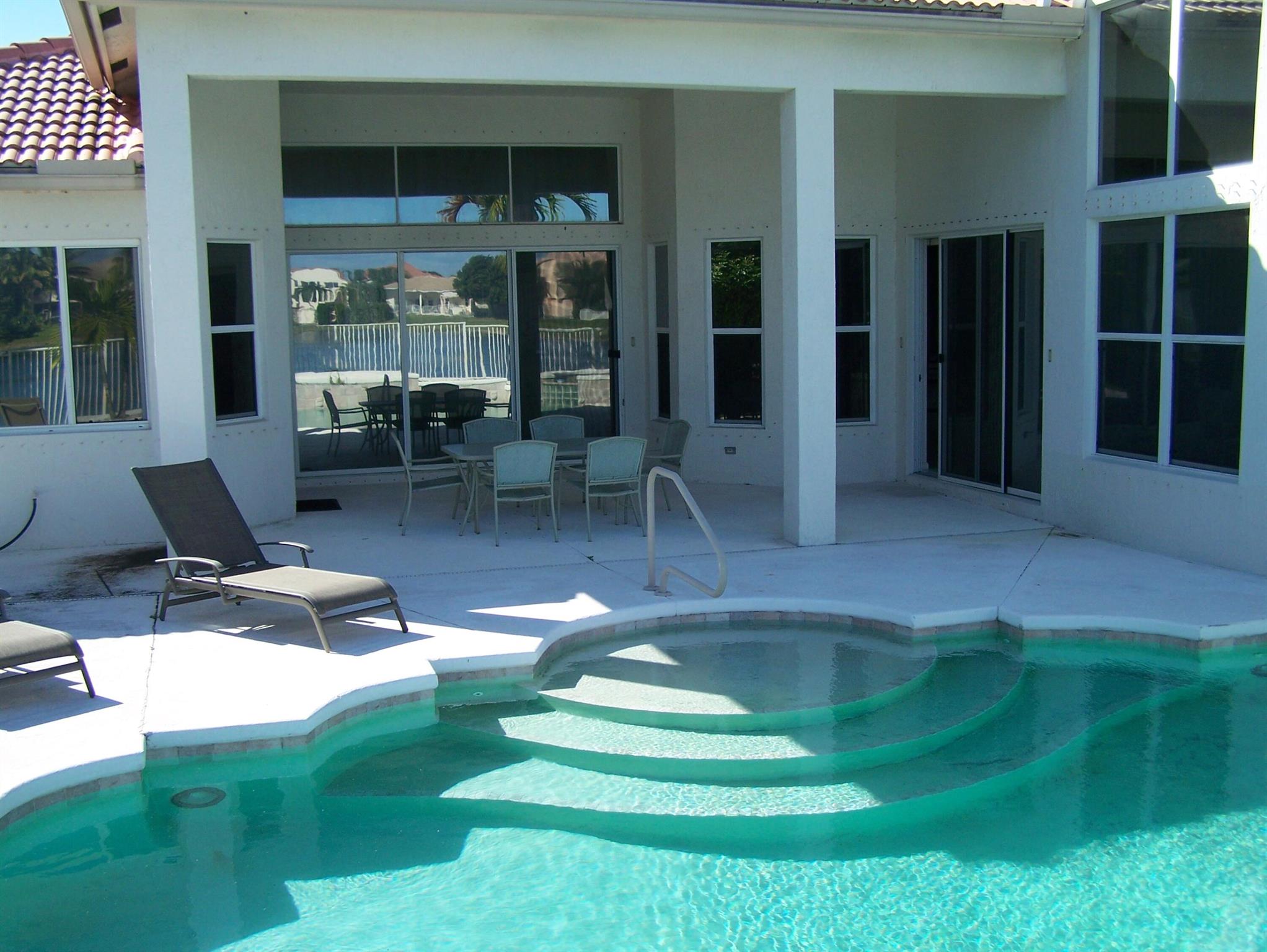 ISLES AT WELLINGTON 3 - Residential Lease