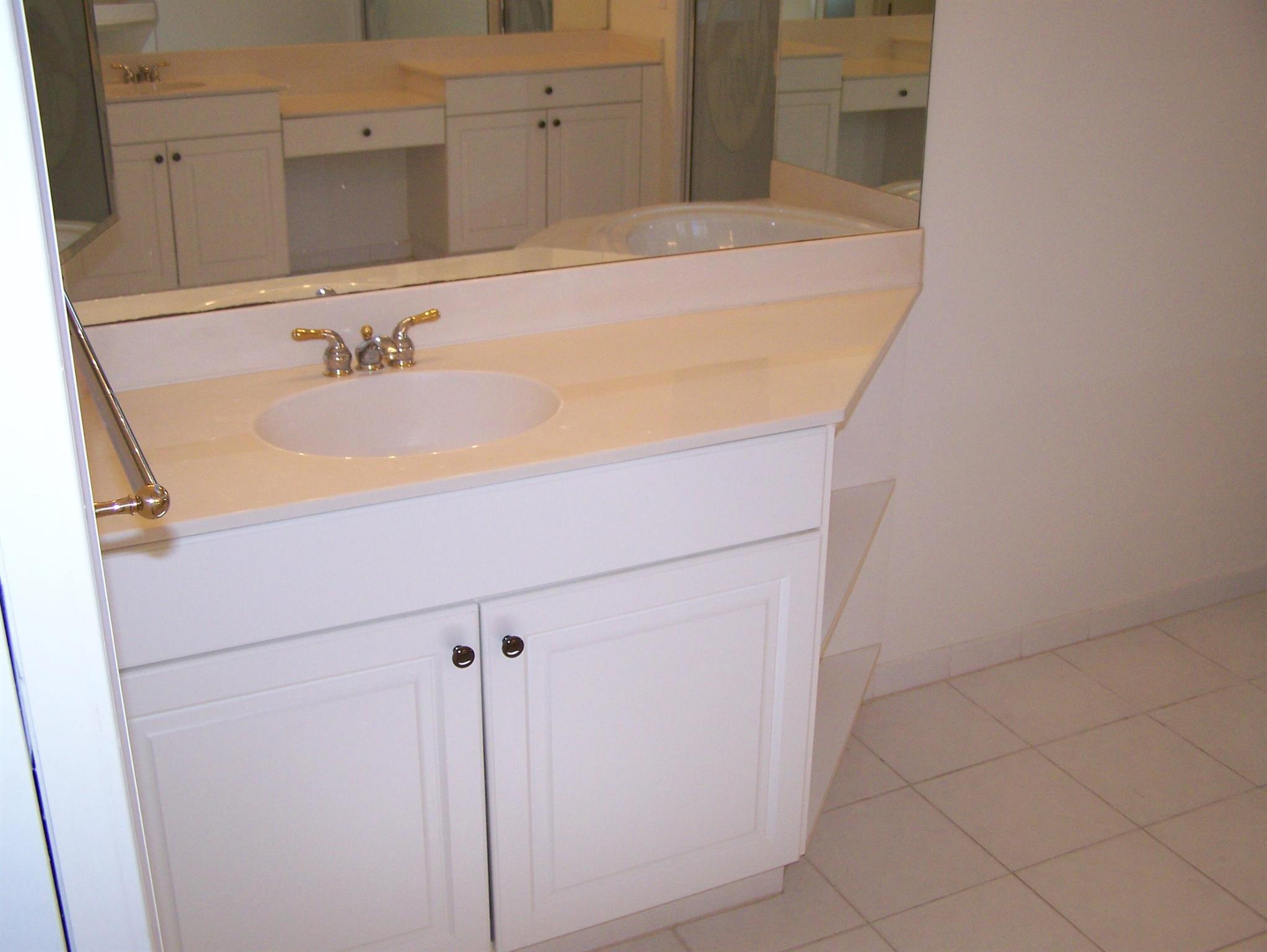 ISLES AT WELLINGTON 3 - Residential Lease